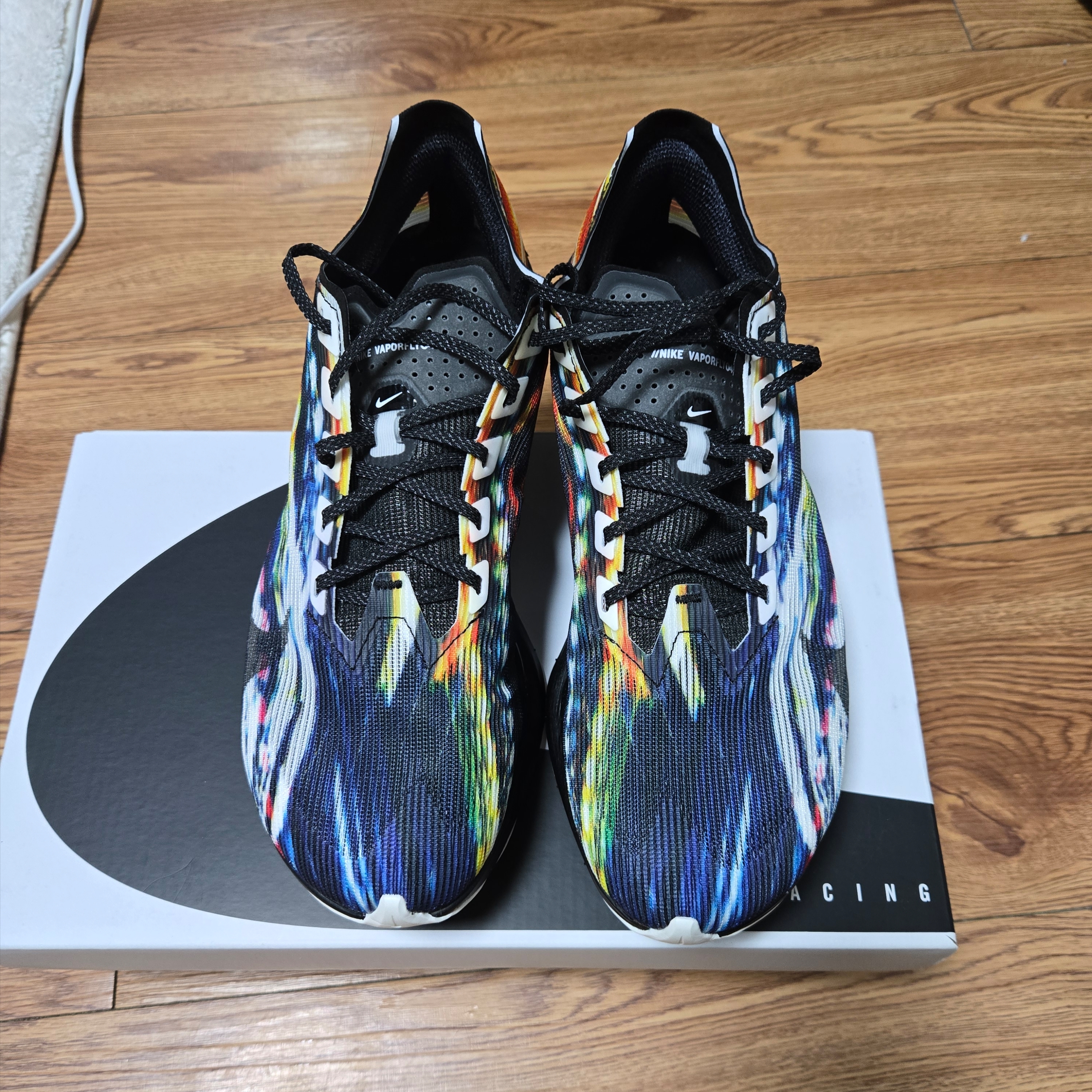 Nike ZoomX Vaporfly Next% 4 Premium Multi Color White 착용 스타일 - 1
