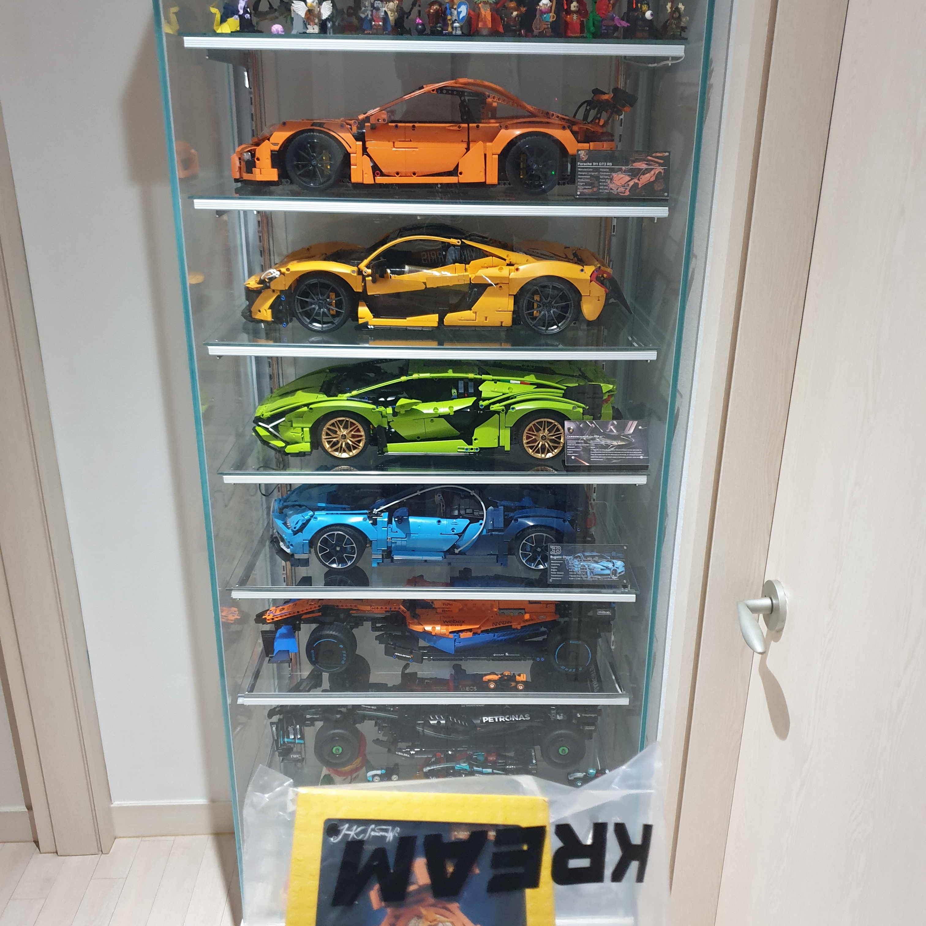 Lego Captain Jack Sparrow's Compass, Lego Bugatti Chiron 착용 스타일