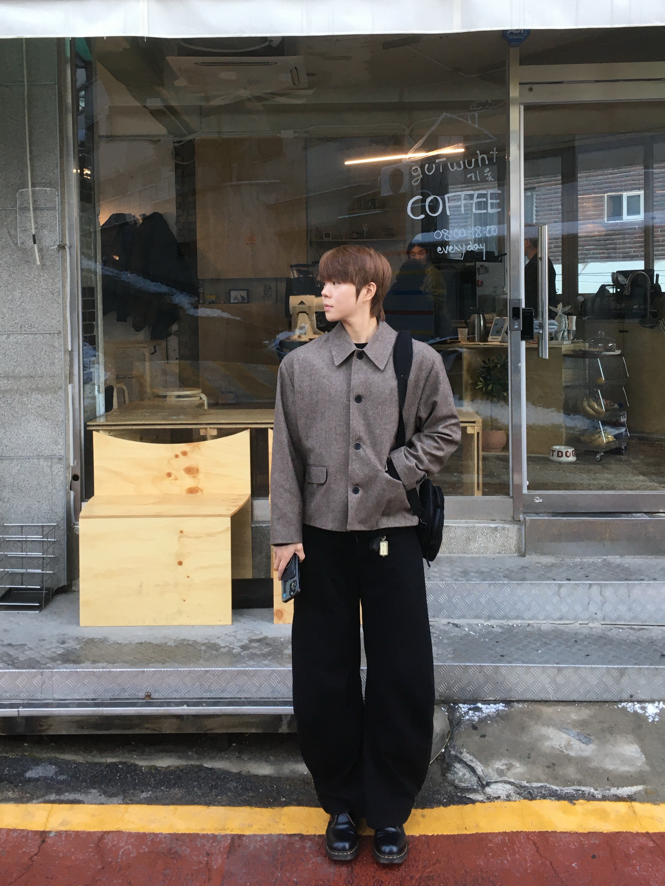 Dr. Martens 1461 Smooth Black 착용 스타일 - 2