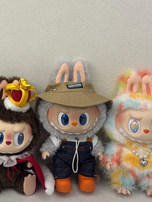 Pop Mart The Monsters Fall In Wild Labubu Series Plush Doll, Pop Mart The Monsters Checkmate Series Doll 착용 스타일 - 1