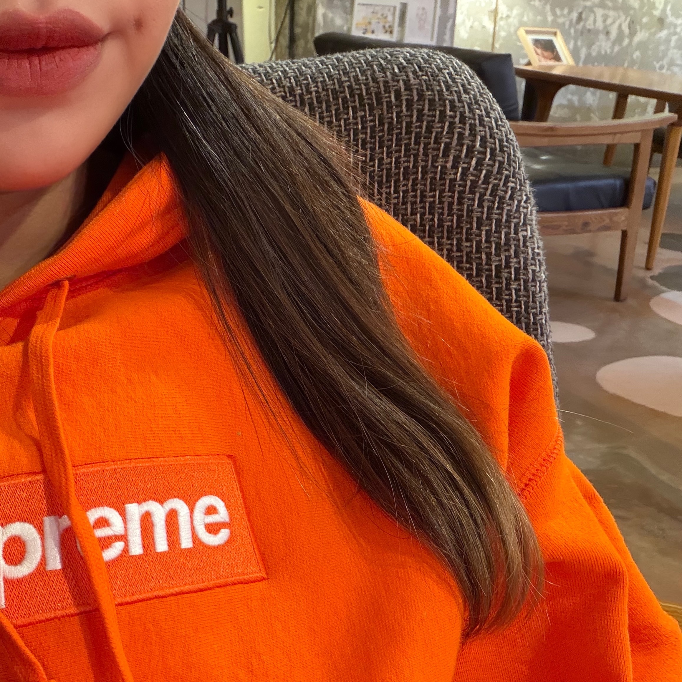 Supreme Box Logo Hooded Sweatshirt Dark Orange - 24FW, Supreme New Era Box Logo Beanie Heather Grey - 23FW 착용 스타일 - 2
