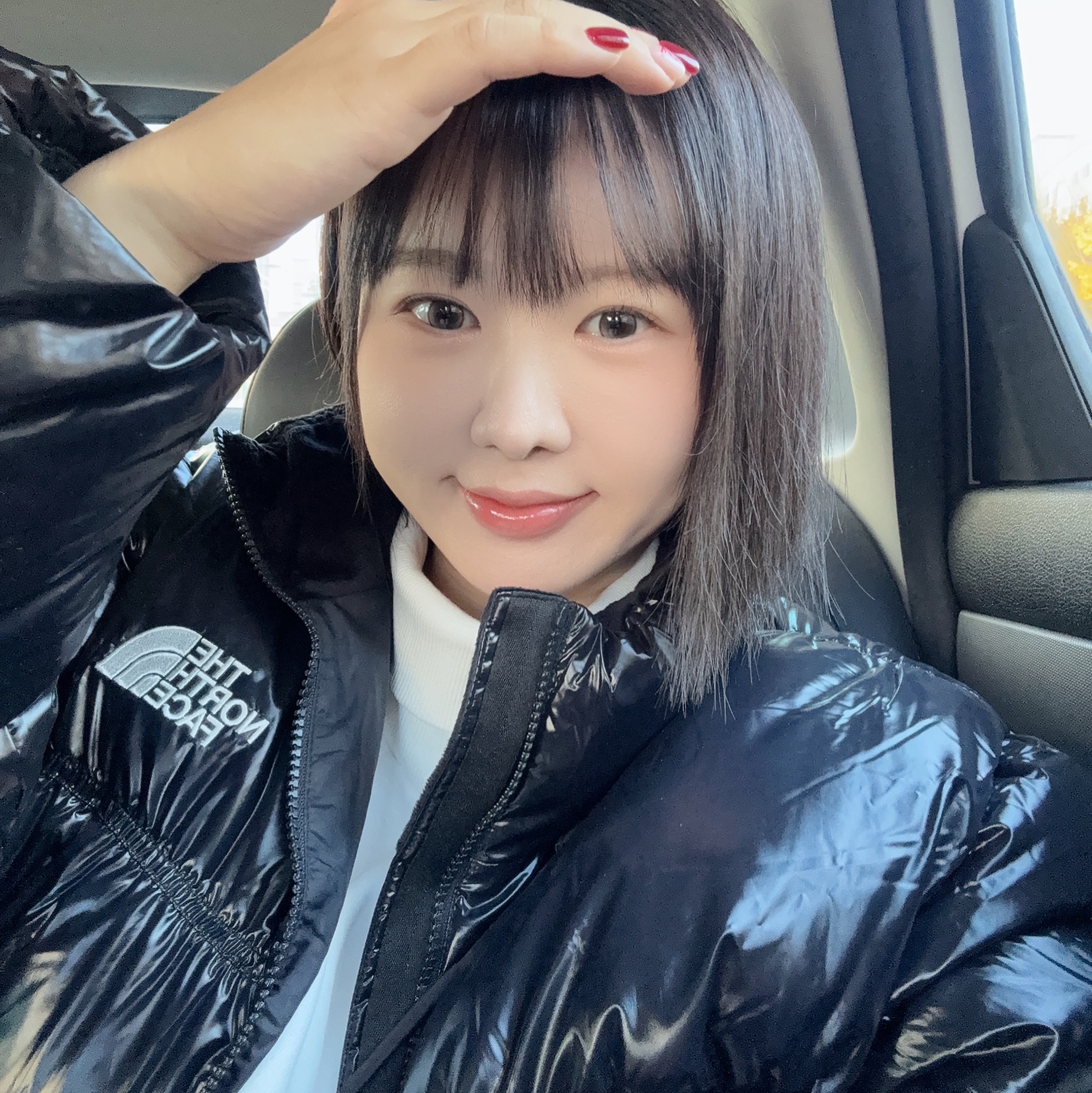 (W) The North Face Ella Down Jacket RDS Black - 25FW 착용 스타일 - 1