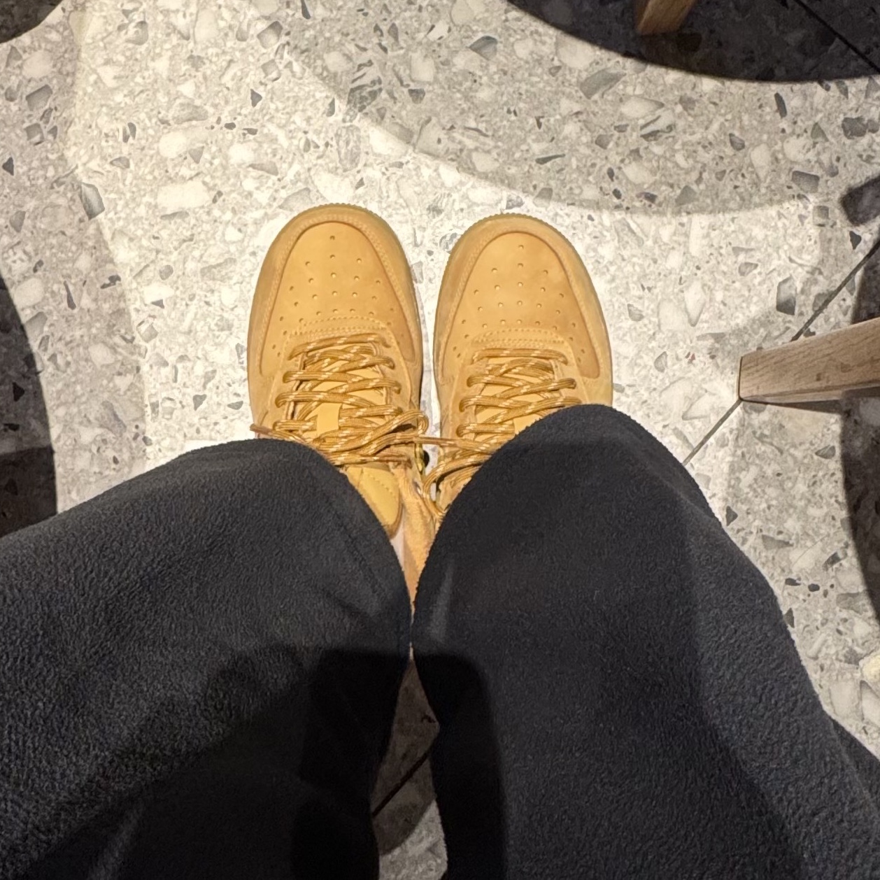 (W) Nike Air Force 1 '07 WB Flax Wheat 착용 스타일