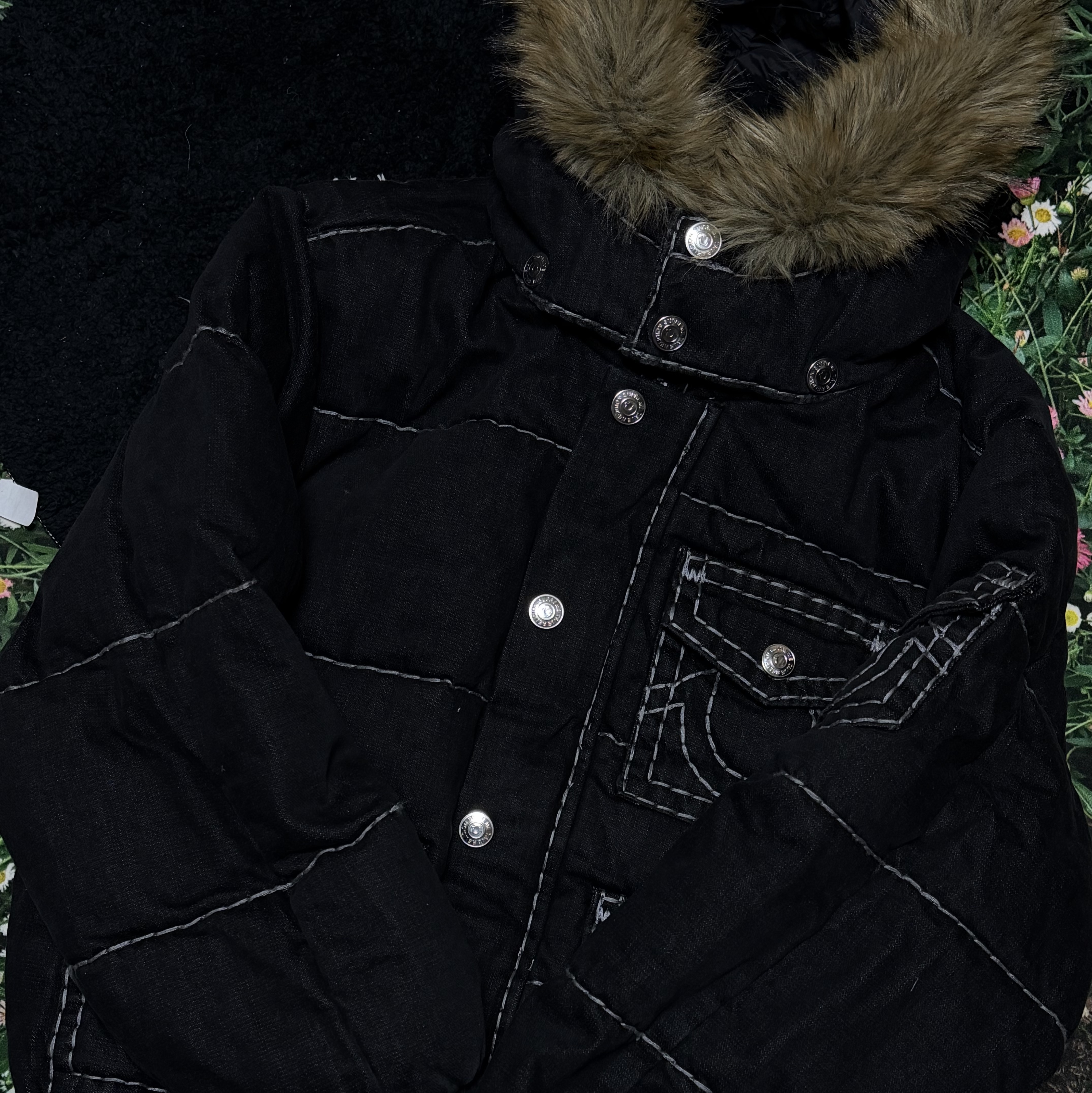 Supreme x True Religion Puffer Jacket Black - 25FW 착용 스타일