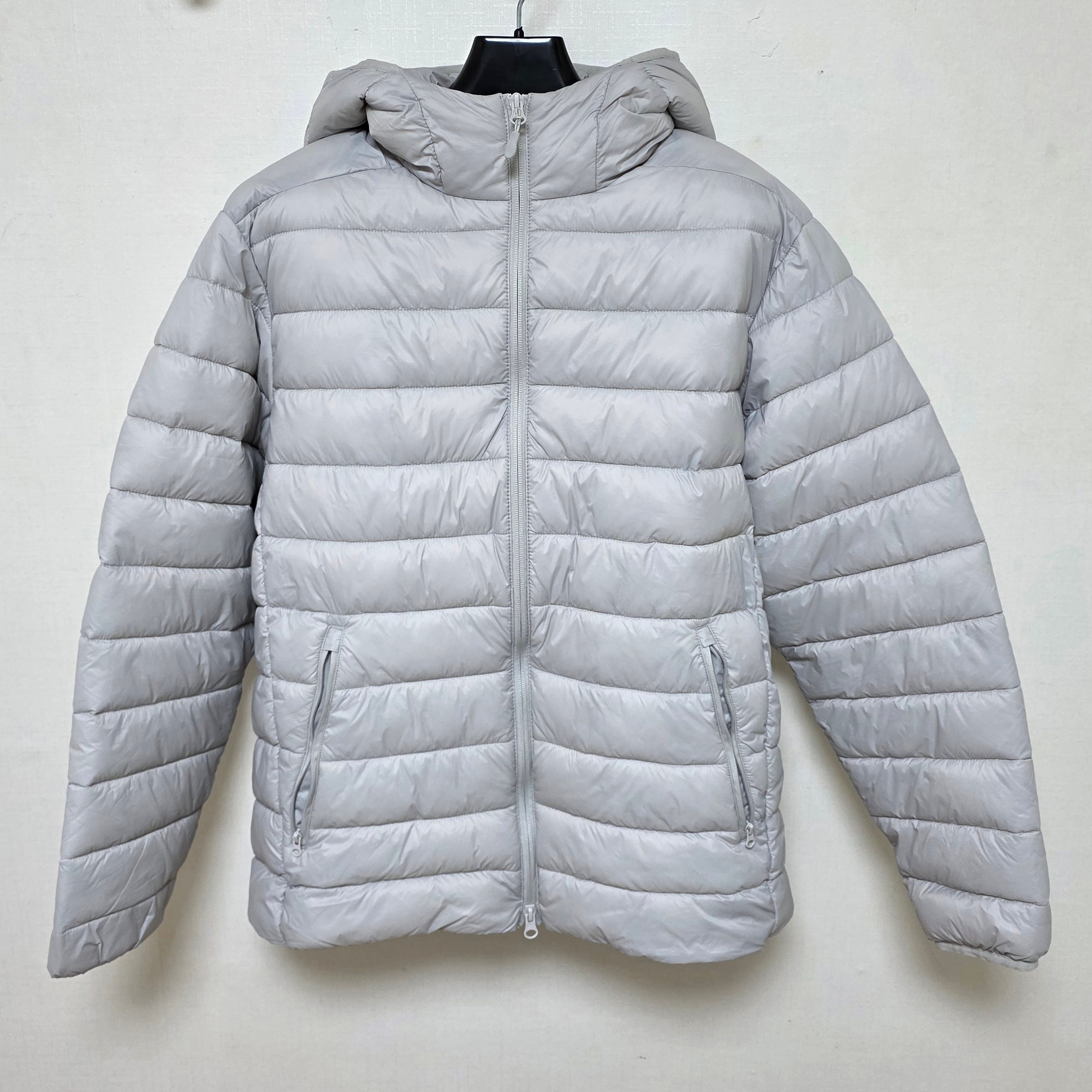 Spao Thin-Light Hooded Jacket Light Gray 착용 스타일