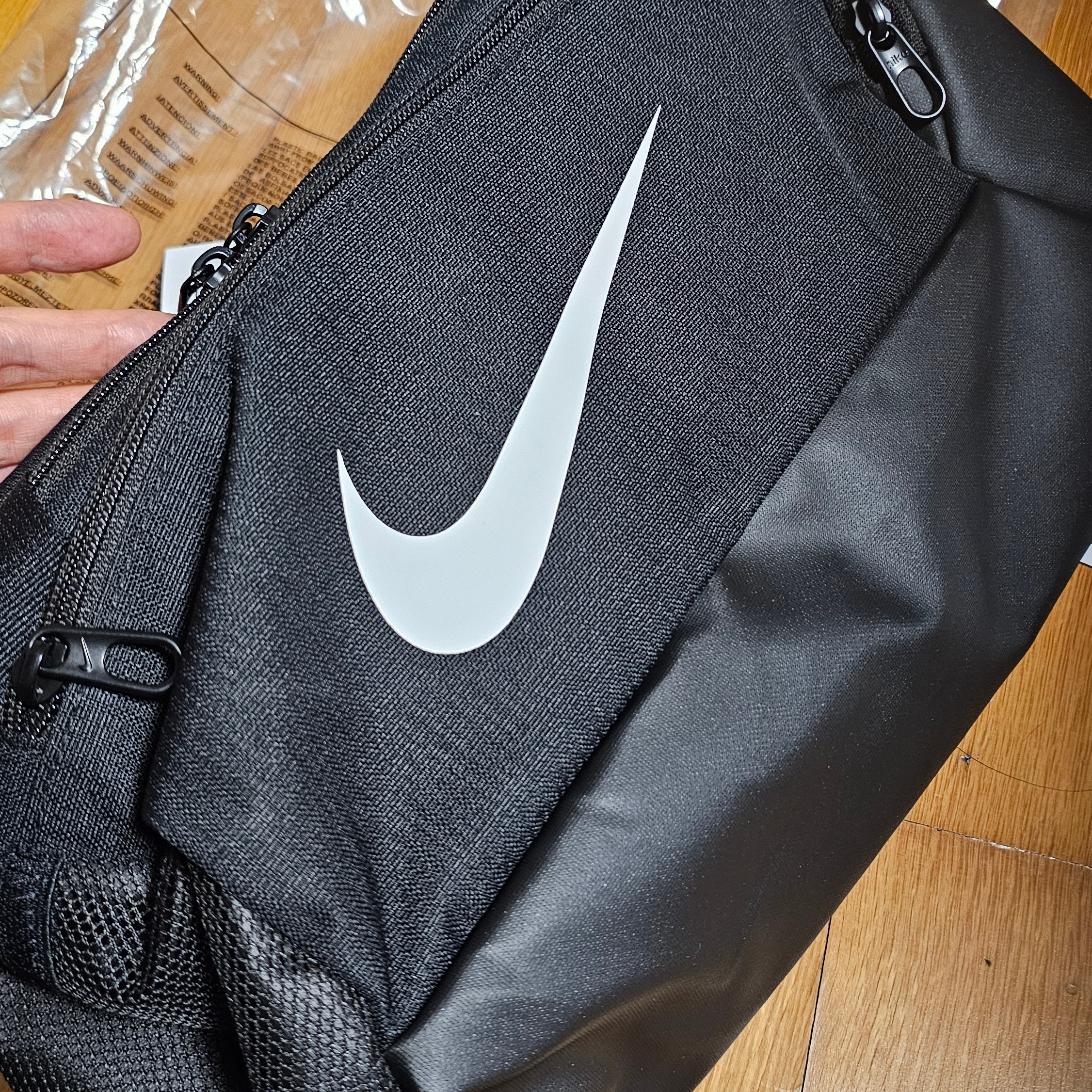 Nike Brasilia 9.5 Training Duffle Bag Extra Small 25L Black 착용 스타일