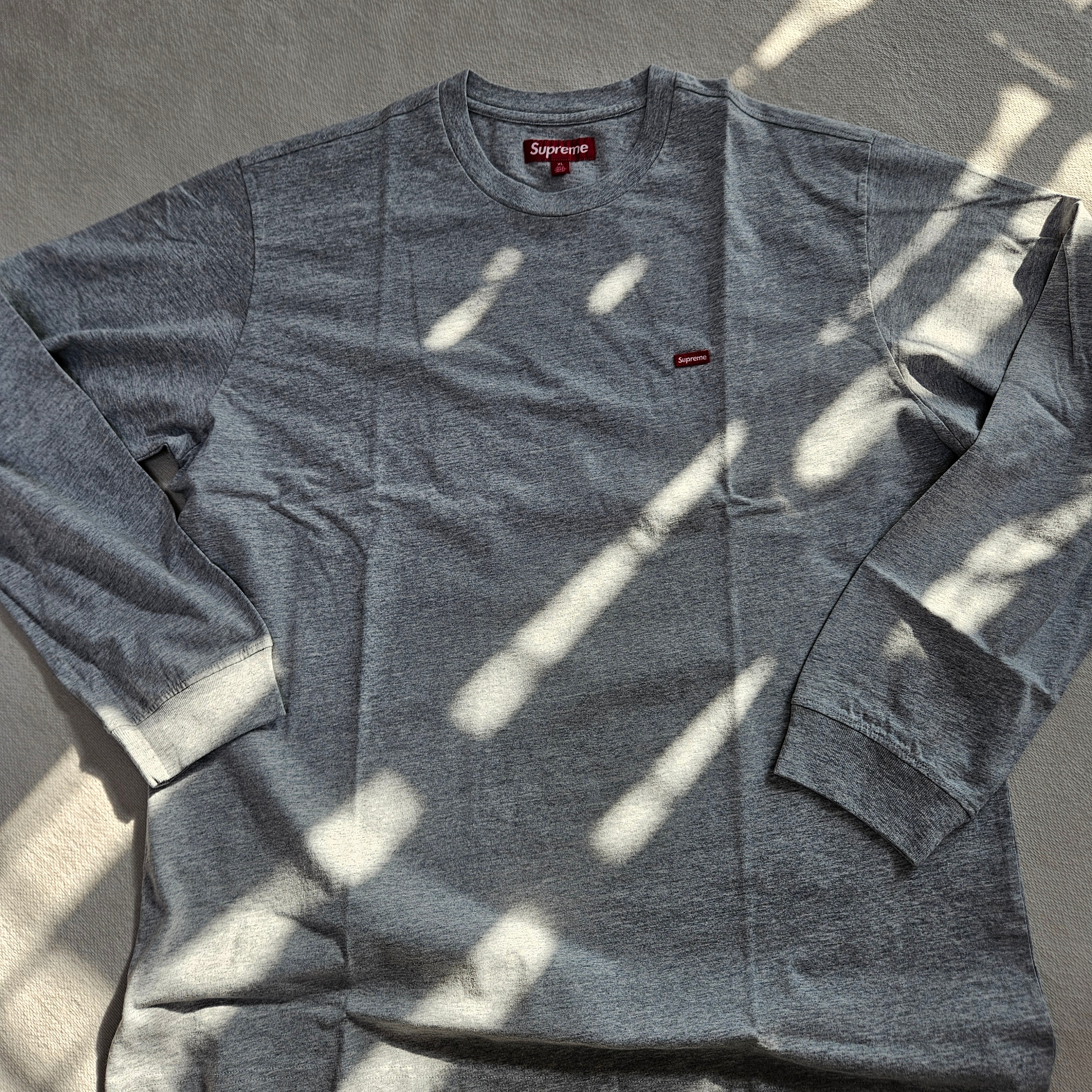 Supreme Small Box LS T-Shirt Heather Grey - 24SS 착용 스타일 - 1