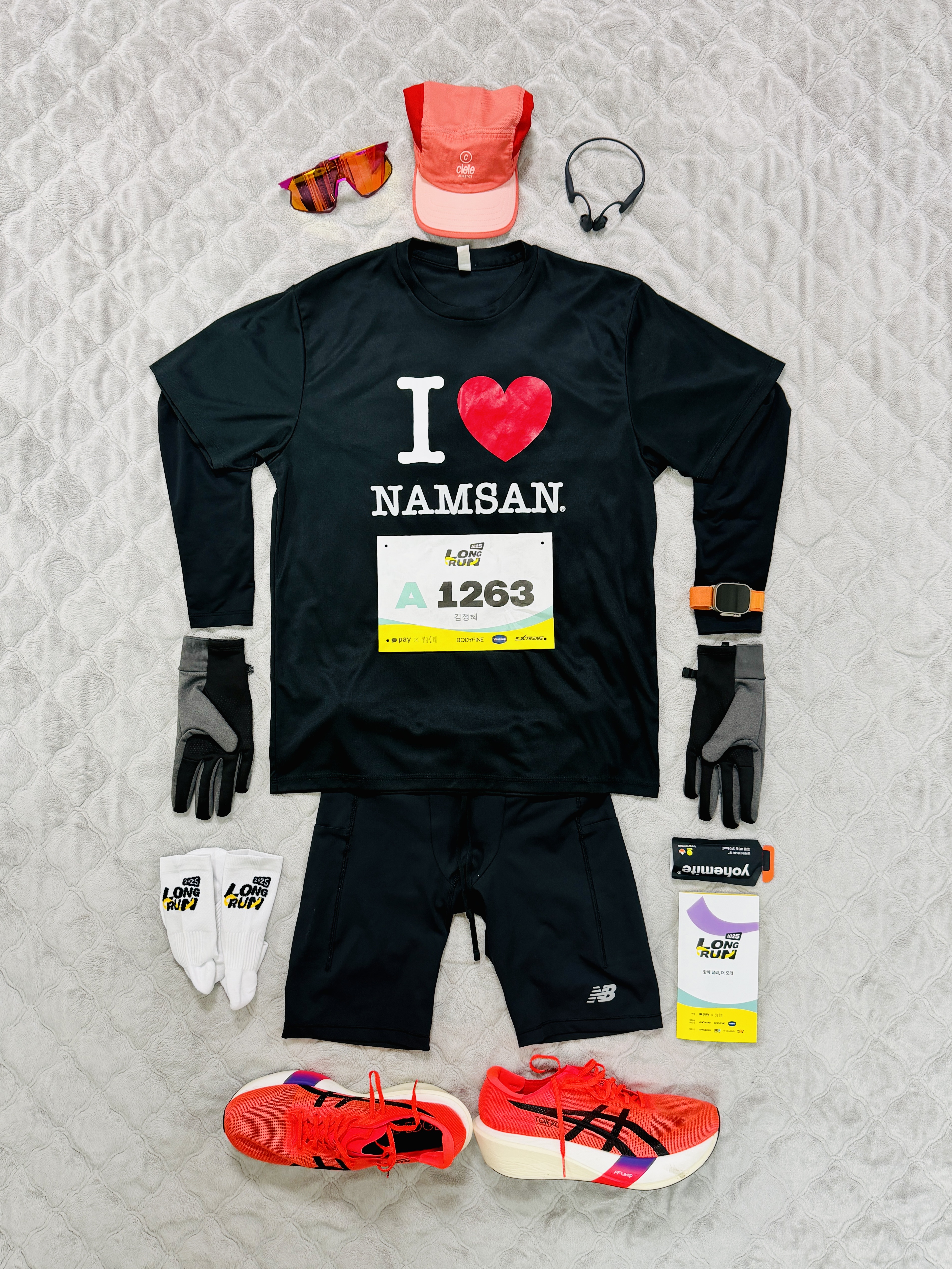 Asics Metaspeed Edge Tokyo Flash Red Black, New Balance Sleek Pocket 9 Inch Half Tights Black 착용 스타일