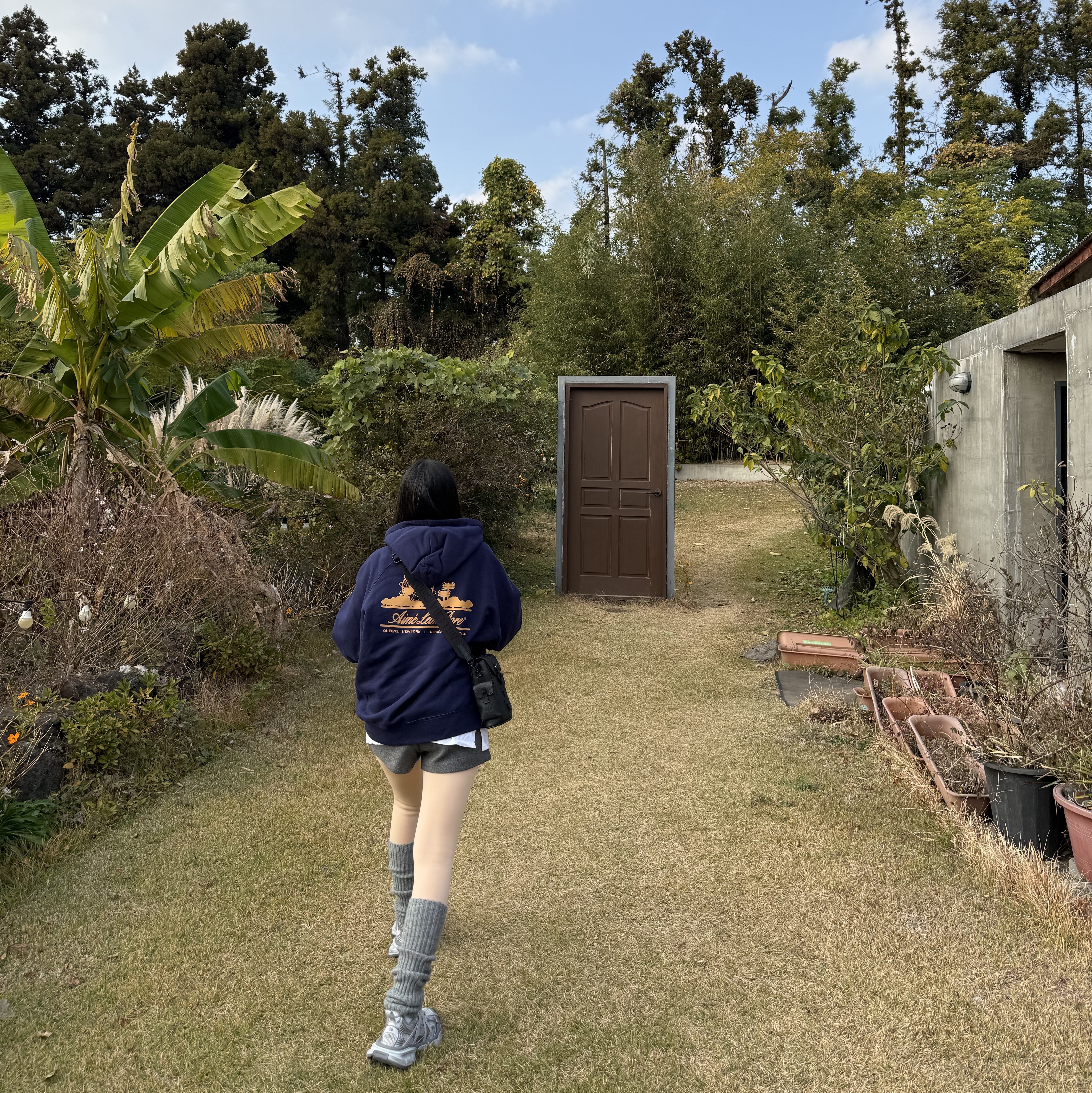 Aime Leon Dore Unisphere Hoodie Evening Blue 착용 스타일 - 1