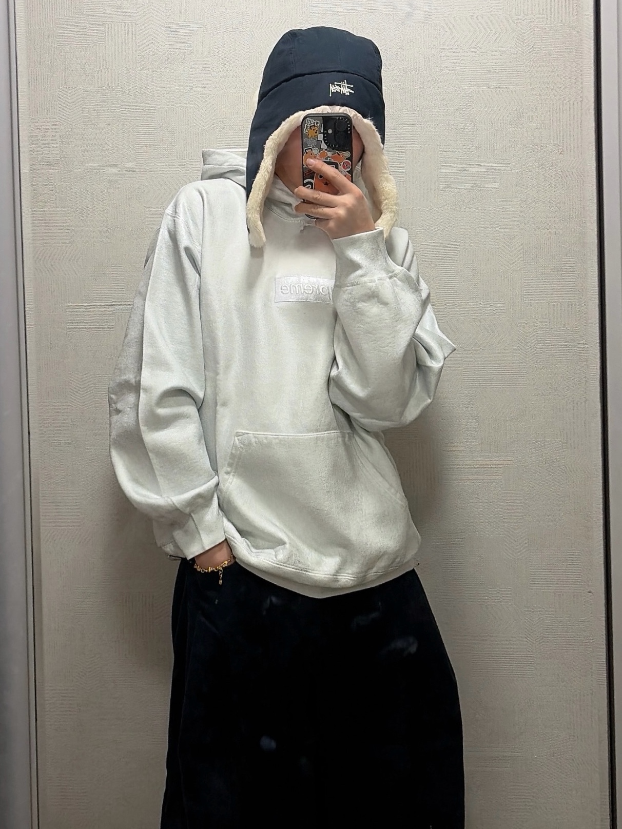 Stussy Ripstop Trapper Cap Navy, Supreme x MM6 Maison Margiela Foil Box Logo Hooded Sweatshirt White - 24SS 착용 스타일