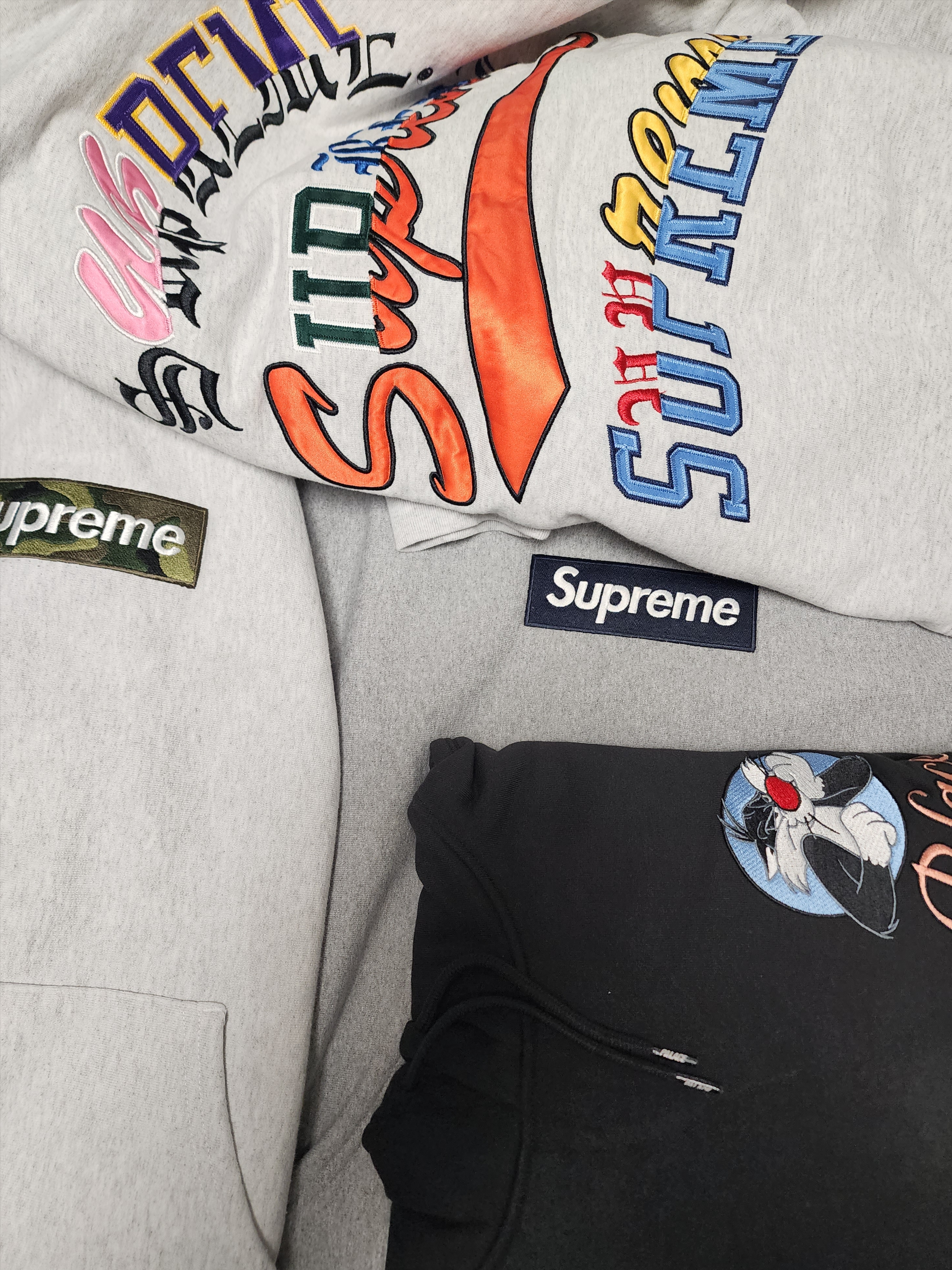 Supreme Multi Logos Hooded Sweatshirt Ash Grey - 25FW, Supreme Box Logo Hooded Sweatshirt Ash Grey - 23FW 착용 스타일 - 8