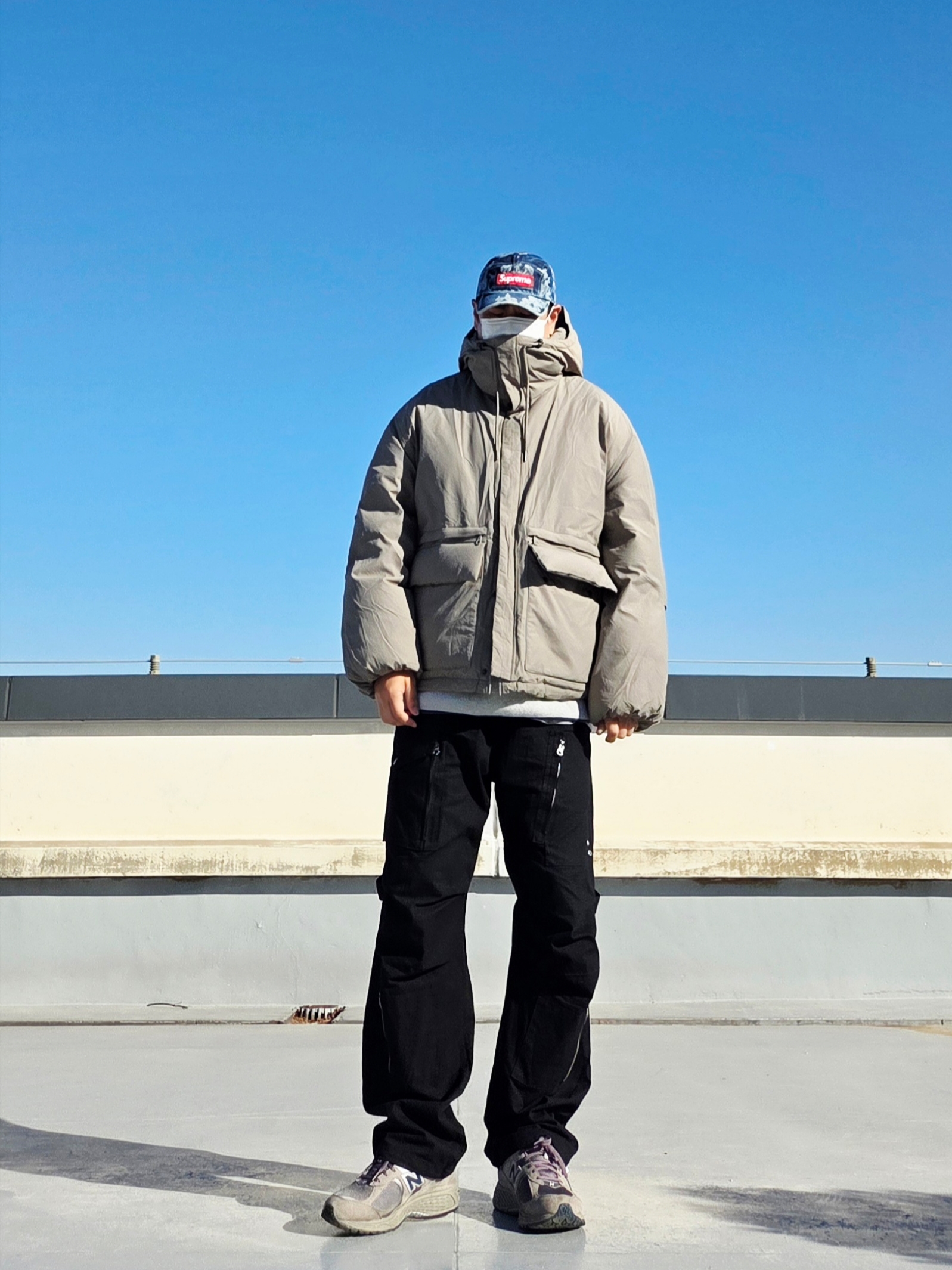 Supreme Flames Jacquard Denim Camp Cap Washed Indigo - 23SS, Flavorism Ripstop Parachute Cargo Pants Black 착용 스타일 - 1