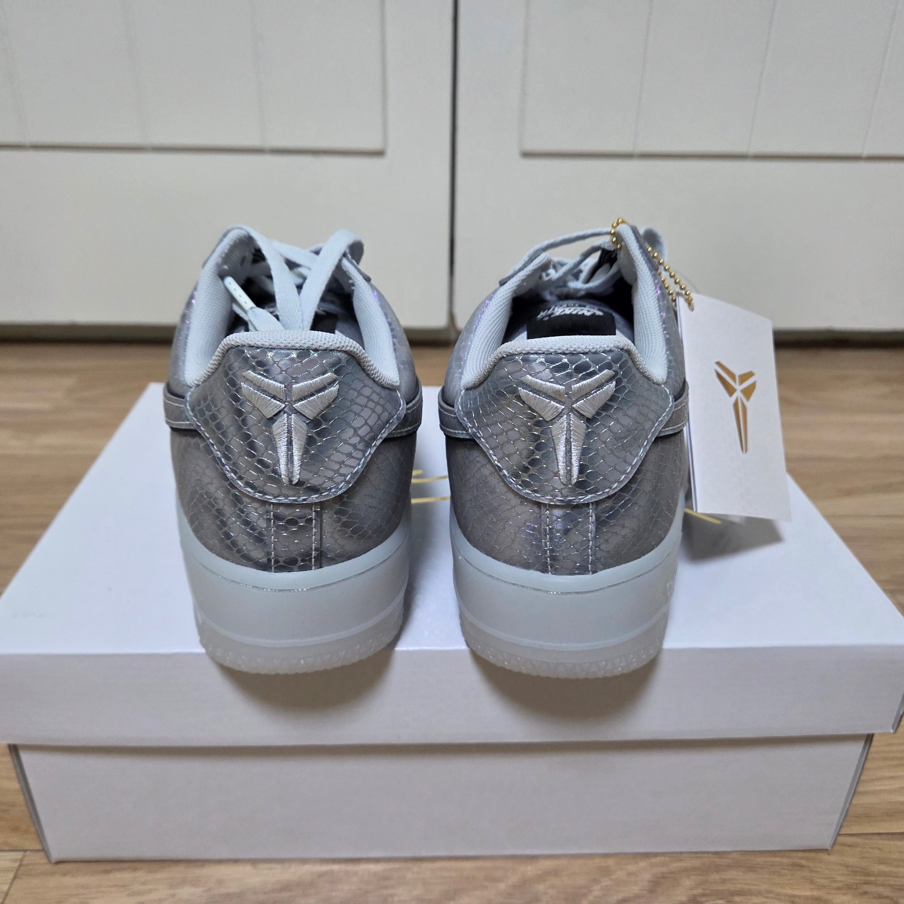 Nike x Kobe Bryant Air Force 1 Low Lenticular 착용 스타일 - 2