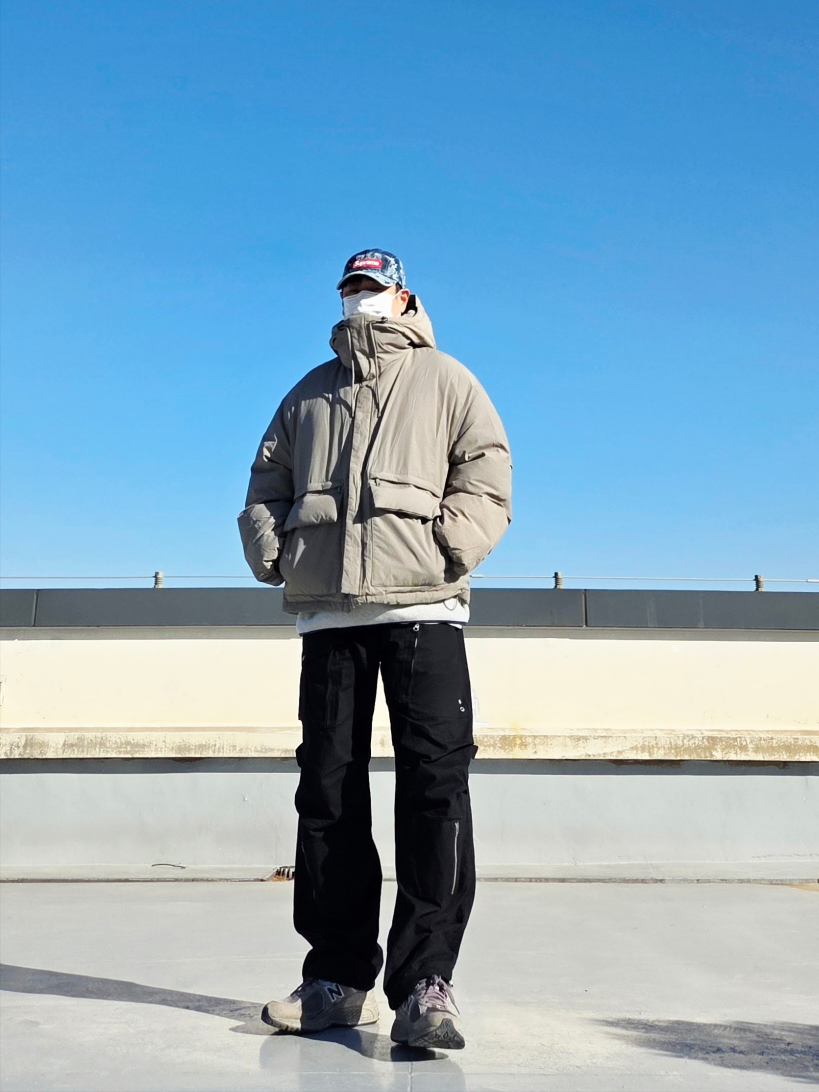 Supreme Flames Jacquard Denim Camp Cap Washed Indigo - 23SS, Flavorism Ripstop Parachute Cargo Pants Black 착용 스타일 - 2