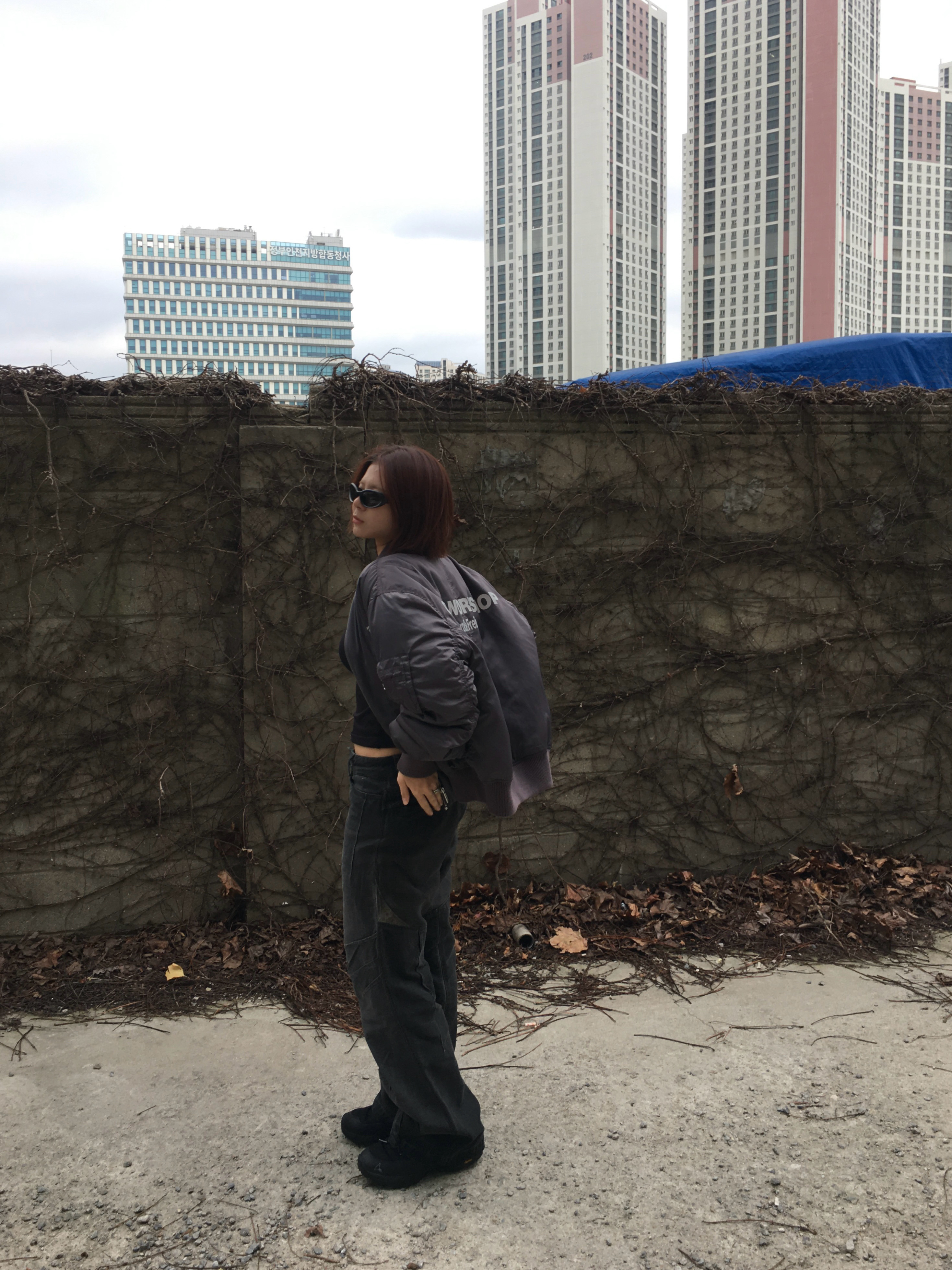 Xlim Ep.8 05 Trousers Black, Gentle Monster Gelati 01 Black 착용 스타일