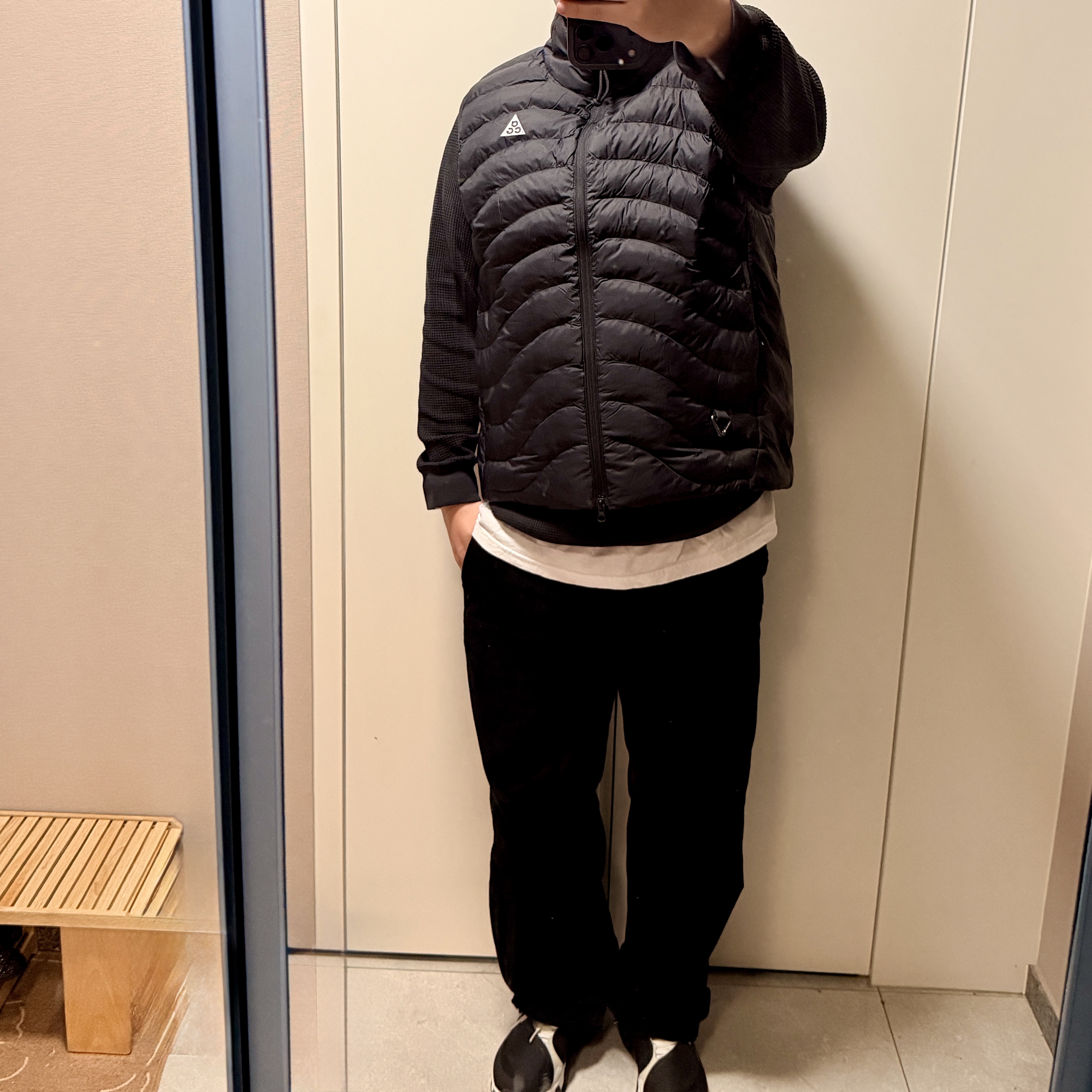 Nike ACG Lava Flow Therma-Fit ADV Vest Black Summit White - Asia, On Running x Post Archive Faction (Paf) Cloudmonster Hyper Black 착용 스타일