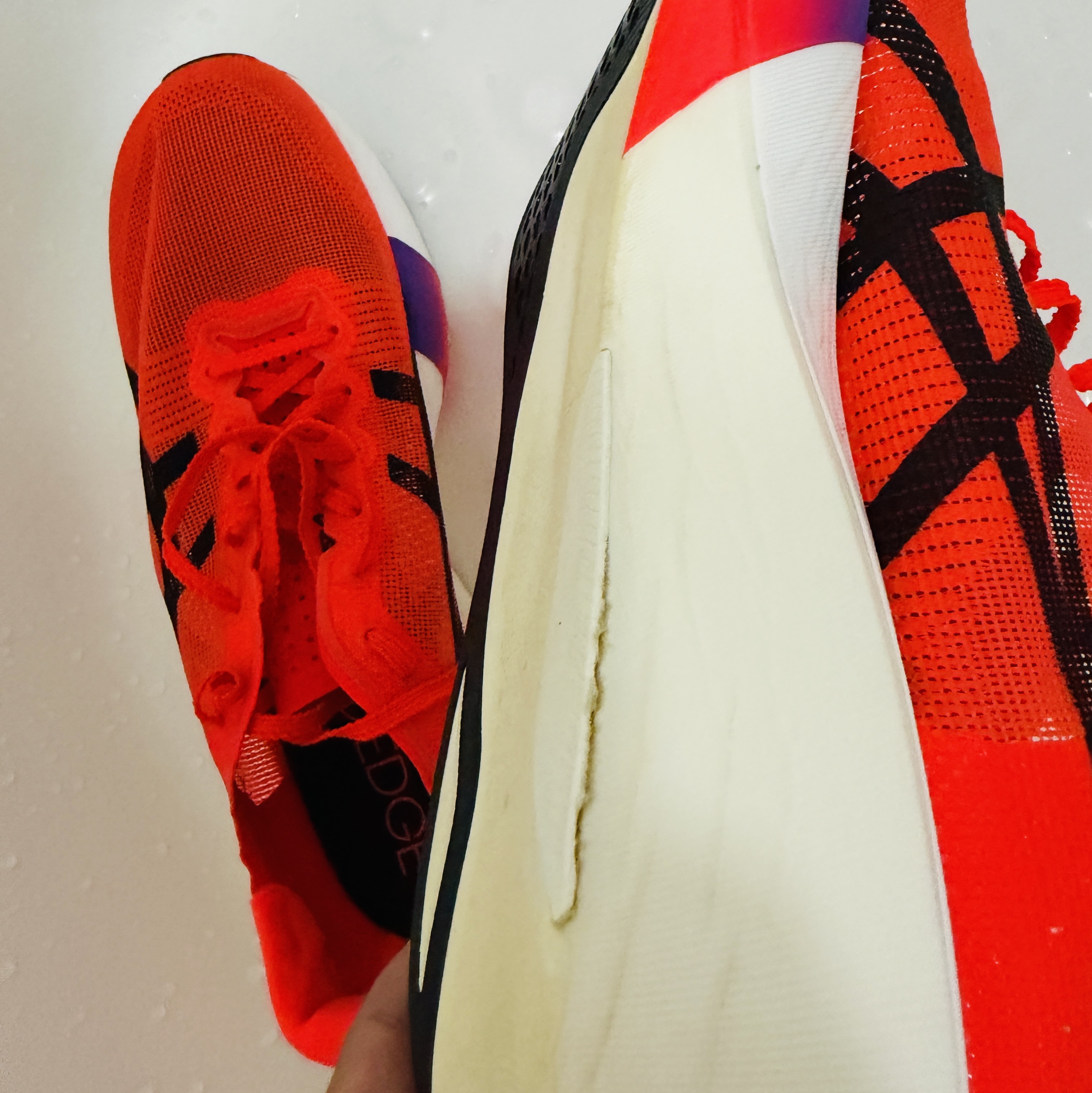 Asics Metaspeed Edge Tokyo Flash Red Black 착용 스타일