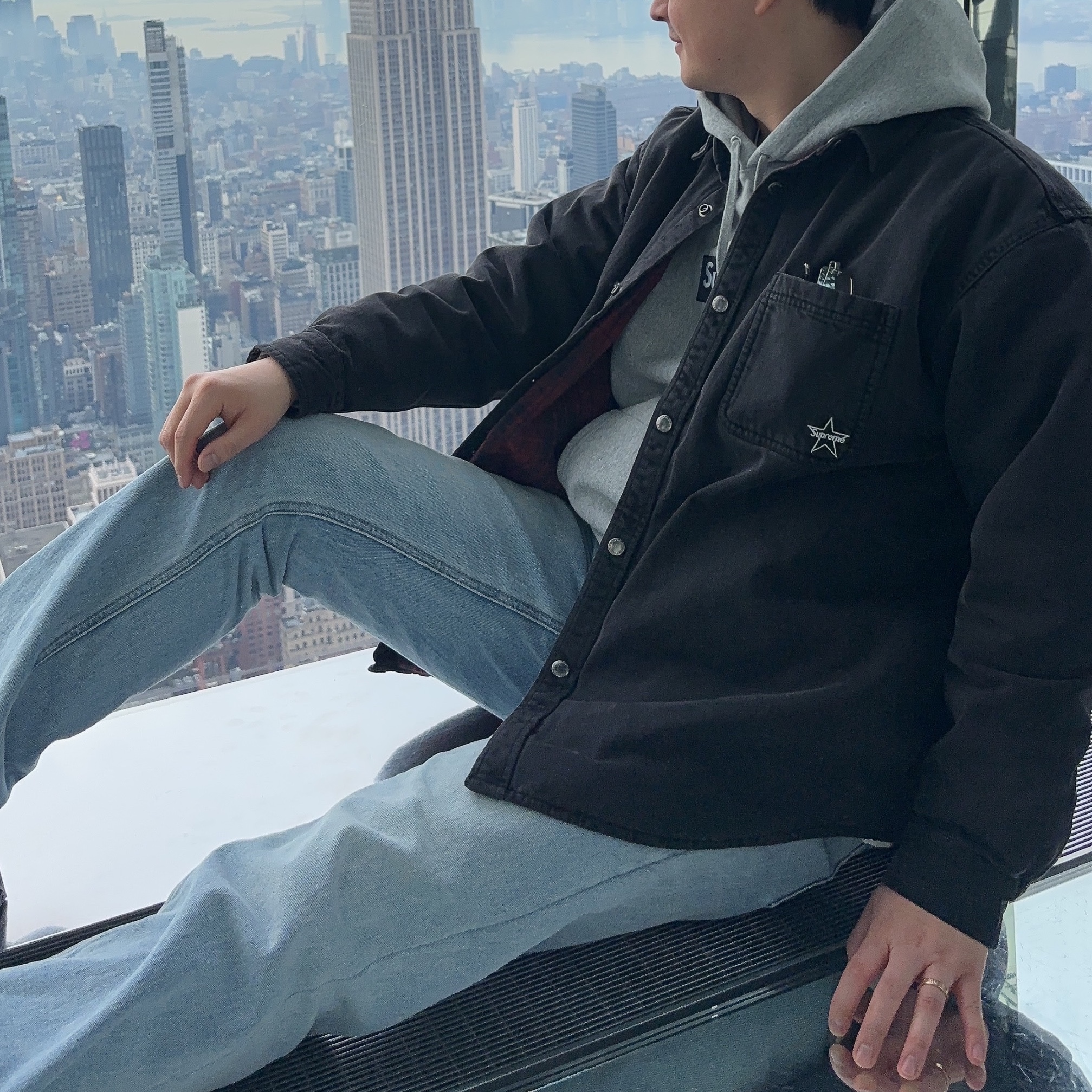 Supreme Quilted Lined Denim Snap Shirt Black - 25FW, Supreme Box Logo Hooded Sweatshirt Heather Grey - 25FW 착용 스타일 - 2