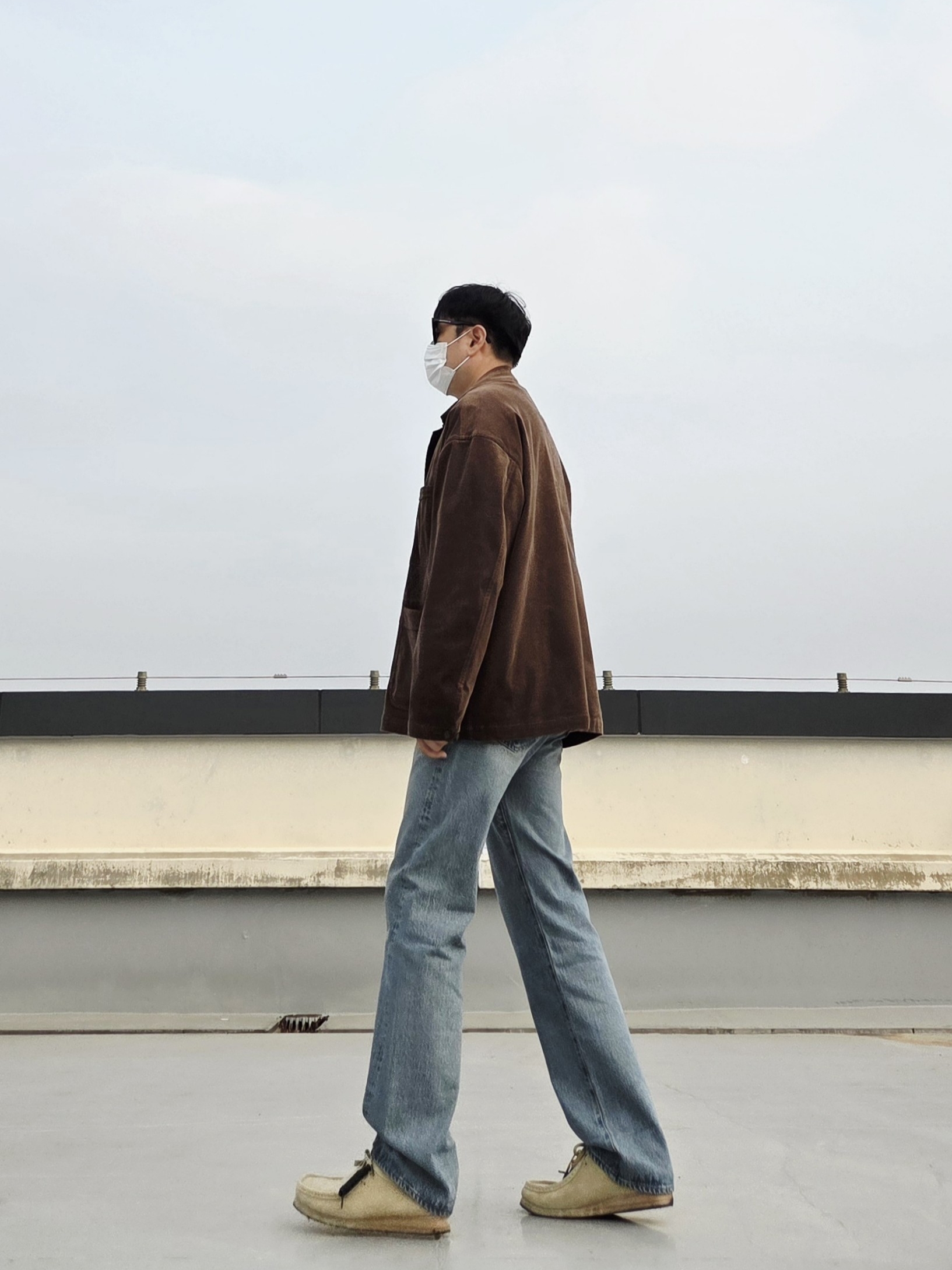 Levi's LVC 1955 Japan 501 Jean Blackjack Blue, Clarks Wallabee Maple Suede 착용 스타일 - 3