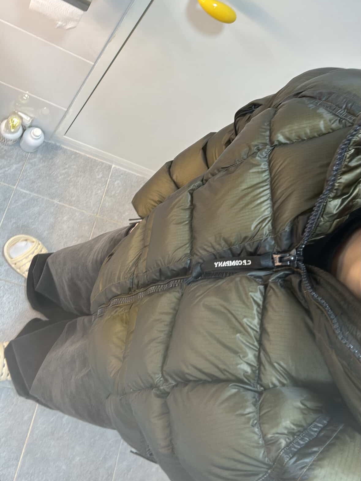 C.P. Company D.D. Shell Hooded Down Jacket Seagrass - 25FW, Moncler Vajolet Padding Jumper Black - 24FW 착용 스타일 - 3