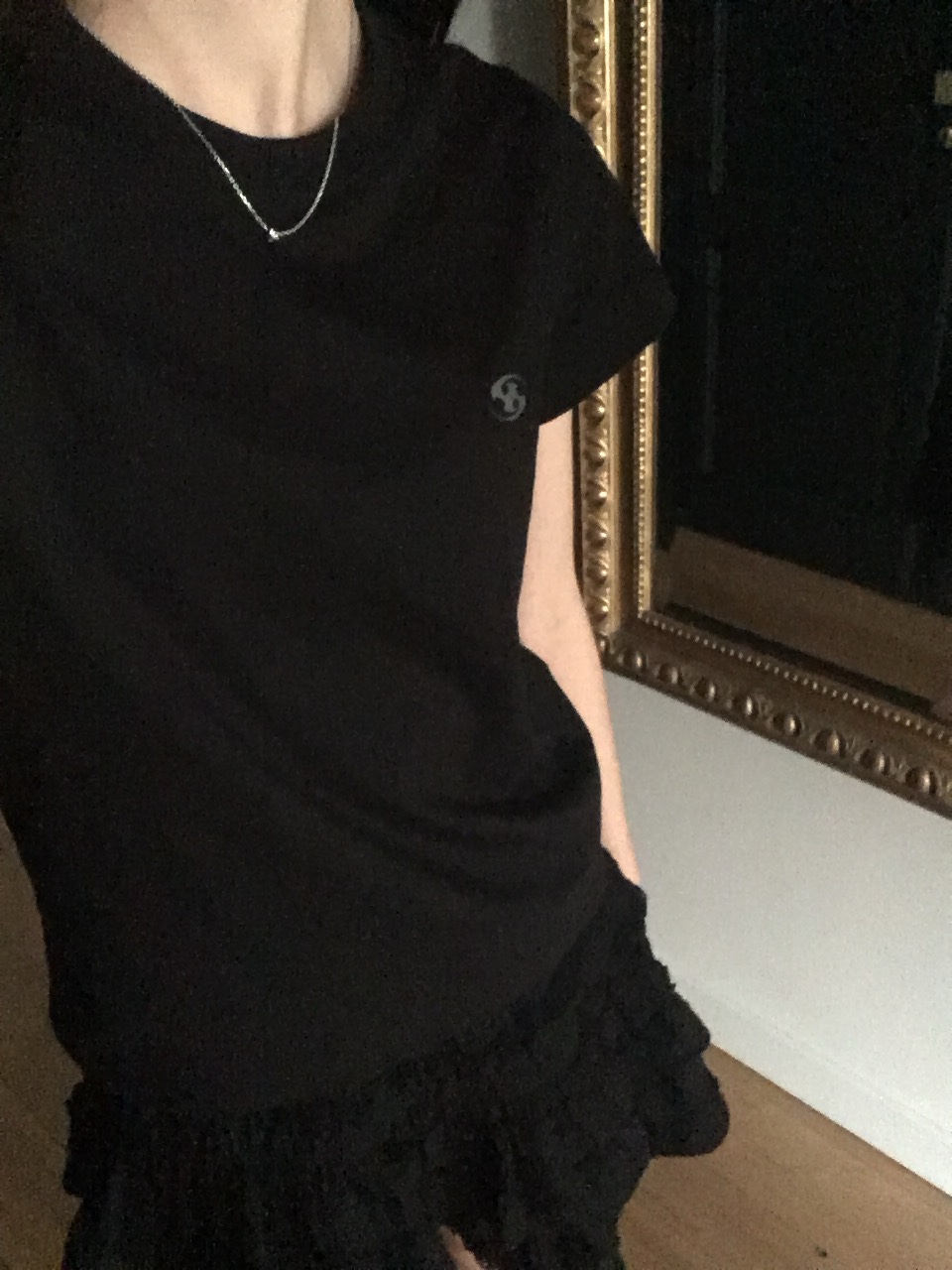 Sansan Gear Women Logo T-Shirt  Black_25SS 착용 스타일 - 1