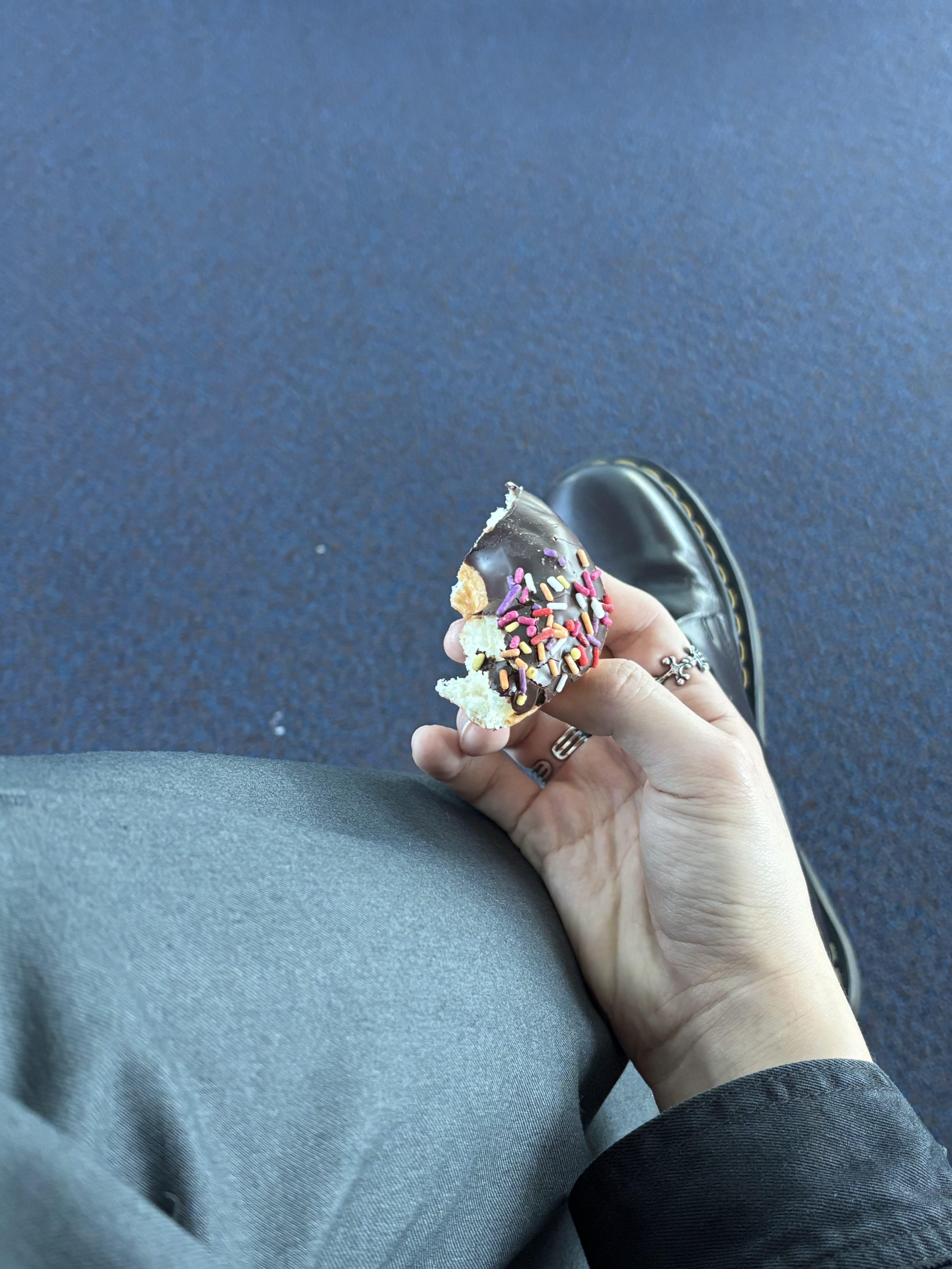 [프리오더] Polyteru 925 Silver Ring 004 Floral Cross Bone 착용 스타일