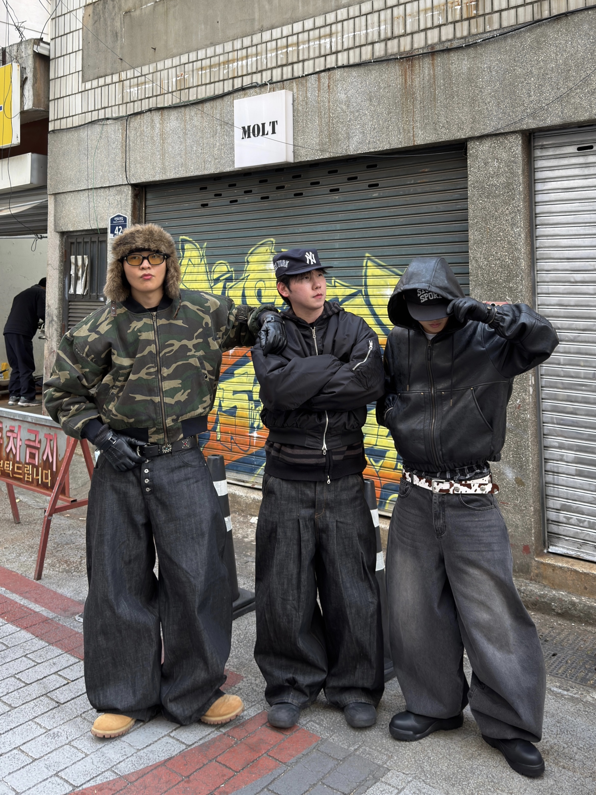 Gentle Monster Noizer 01(OL) Black, Timberland Premium 6 inch Waterproof Boot Wheat Nubuck - Wide 착용 스타일 - 1