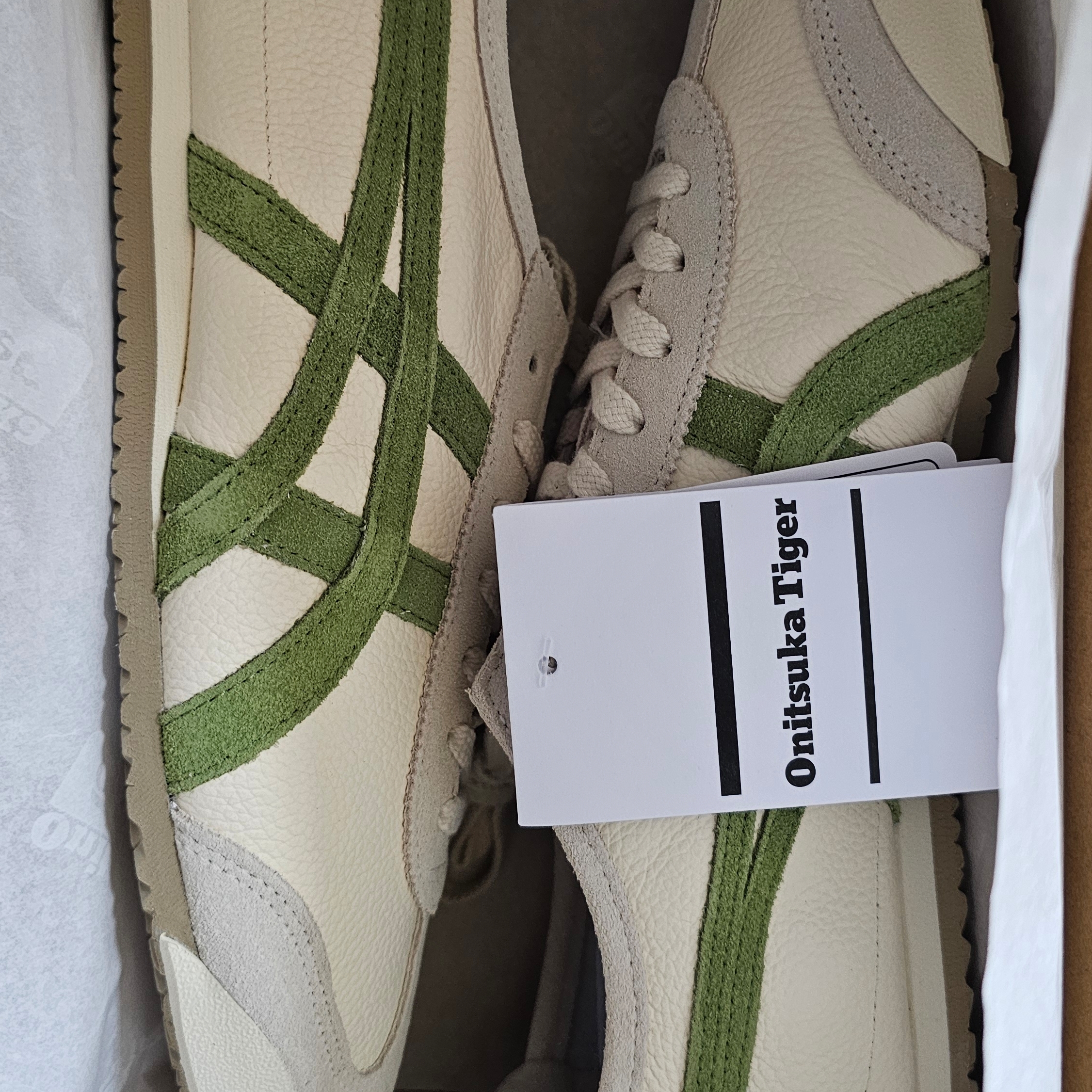 Onitsuka Tiger Mexico 66 Vintage Birch Cactus Green 착용 스타일