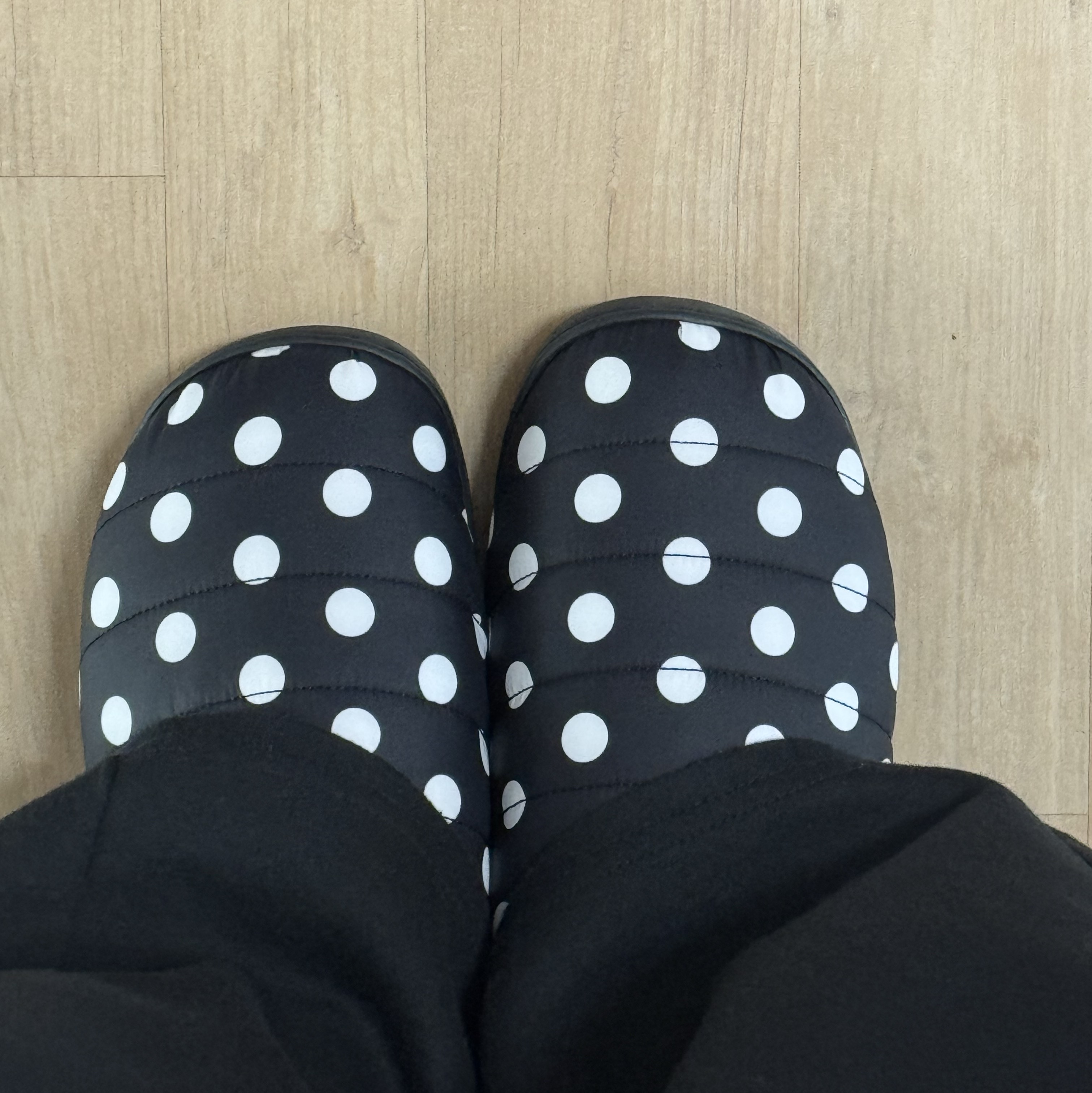 Subu Permanent F-Line Dots 착용 스타일