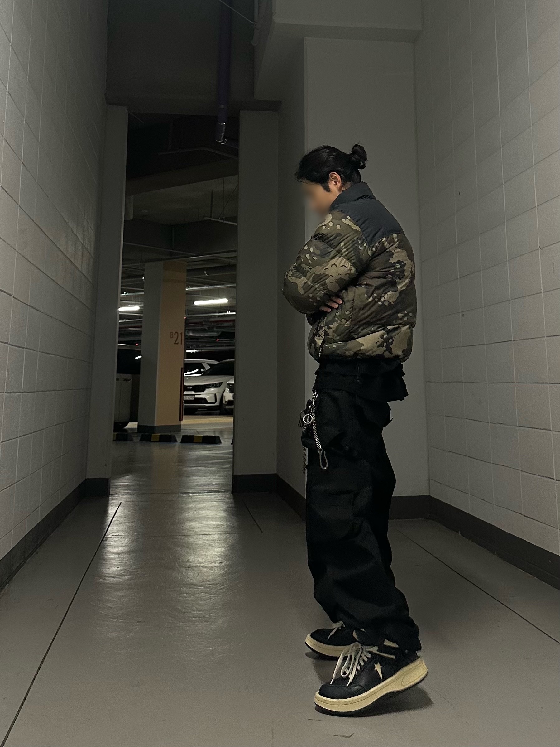 The North Face 1996 Novelty Nuptse Jacket Woodland Camo, Converse x Drkshdw Turbowpn Black Cream 착용 스타일 - 1