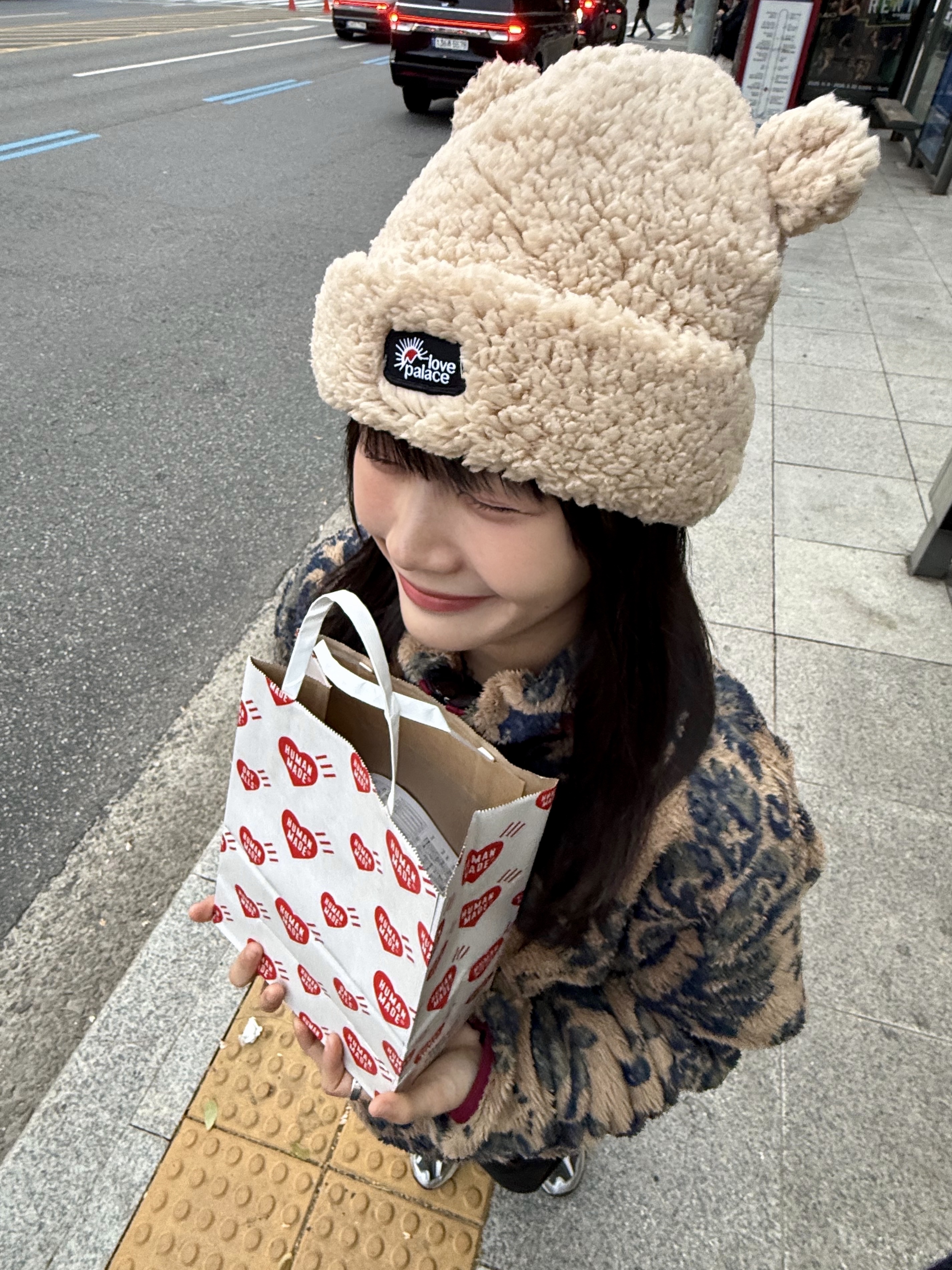 Kapital Damask Pattern Fleece Zip Blouson Beige, Palace Love Palace Fuzzy Ears Beanie Soft White - 24FW 착용 스타일