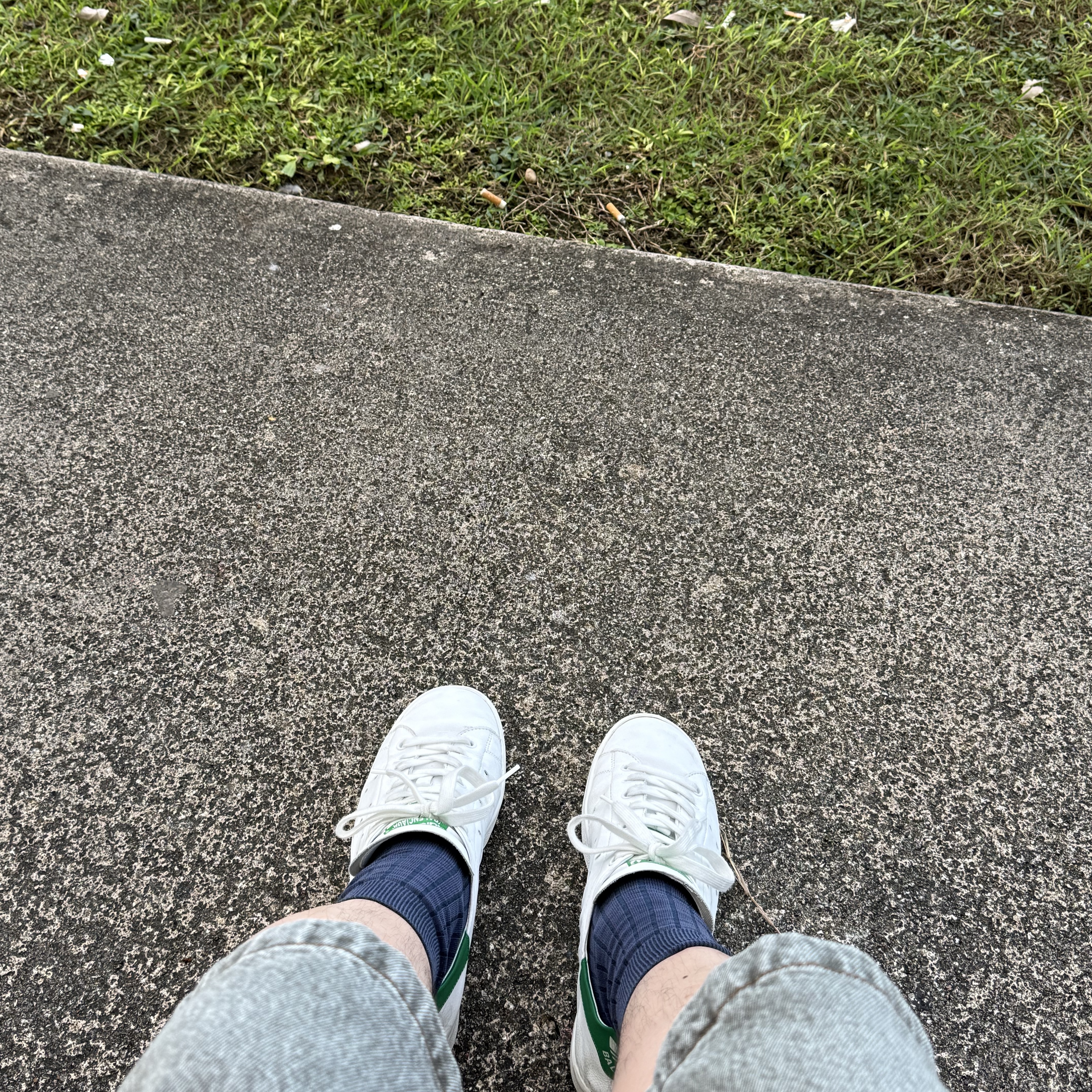 Balenciaga x Adidas Stan Smith Core White Green 착용 스타일