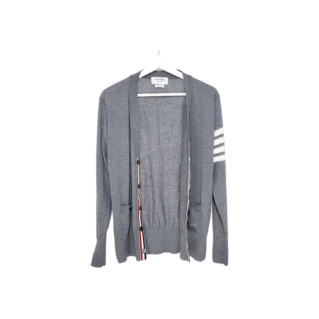 톰브라운 메리노울 릴랙스드 브이넥 가디건 L331730(Thom Browne Merino Wool Relaxed V-Neck Cardigan L331730)