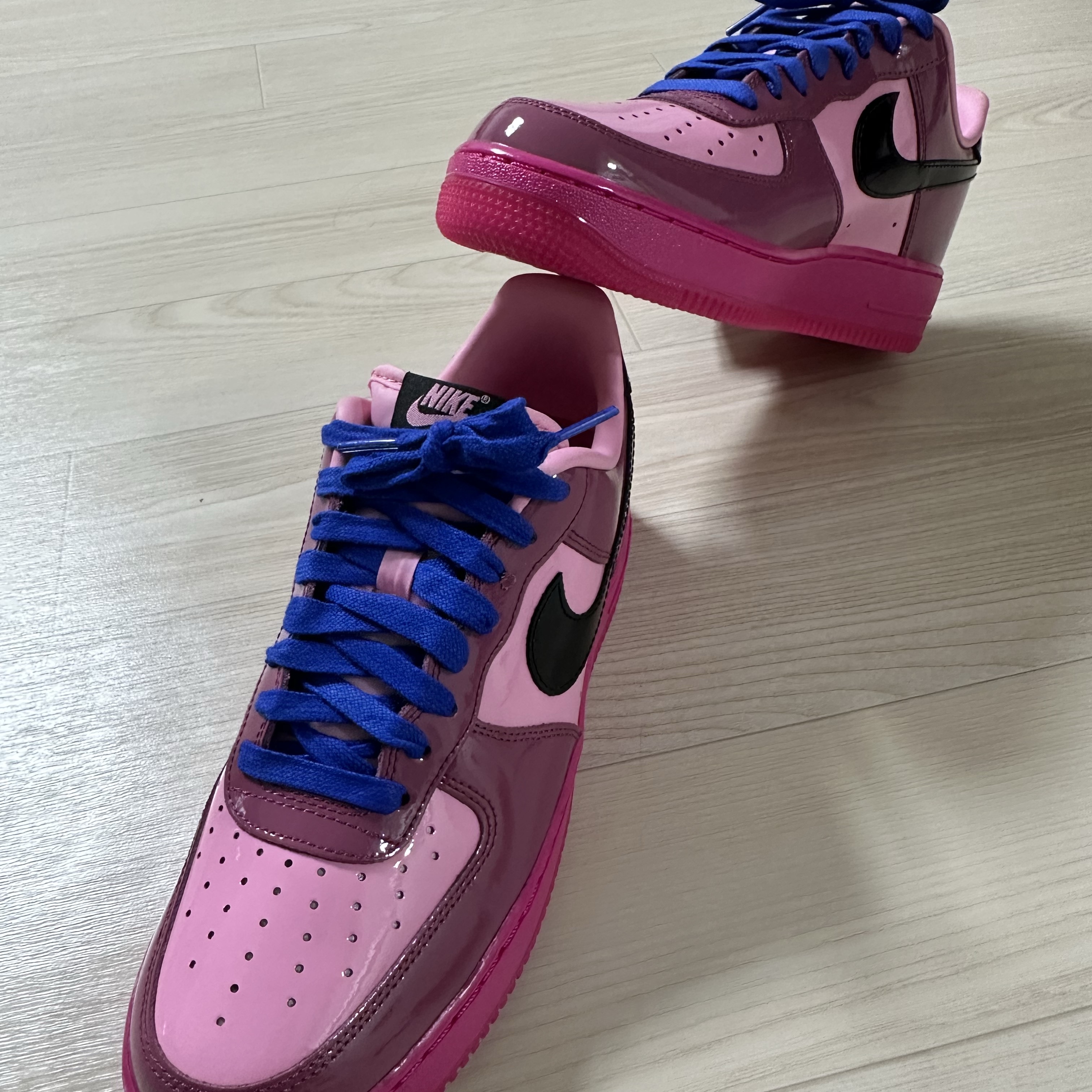 Nike Air Force 1 Low Pink Cooler and Mulberry Rose 착용 스타일 - 5