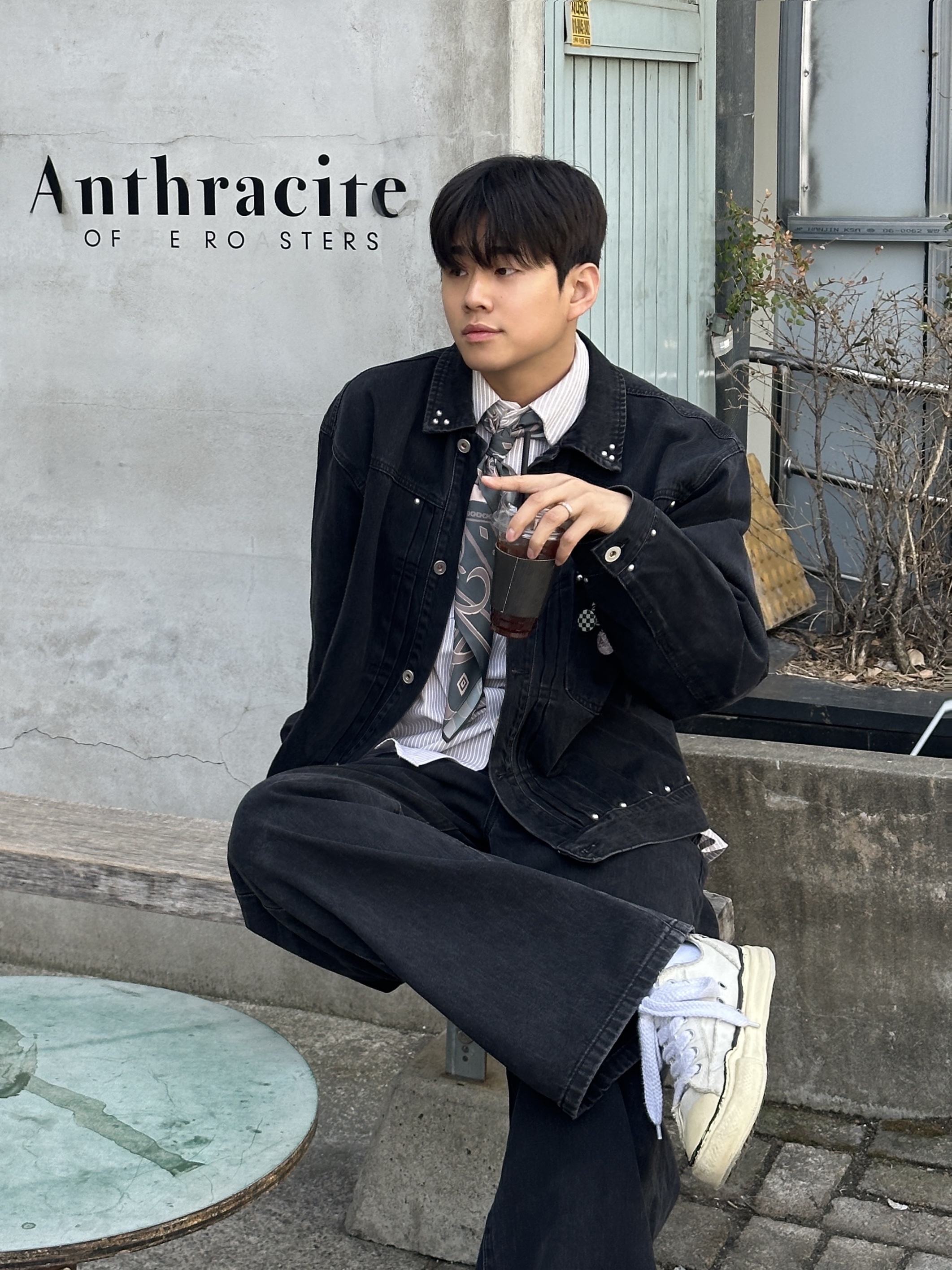 Maison Mihara Yasuhiro Peterson VL OG Sole Canvas Low-top Sneakers White 착용 스타일 - 2