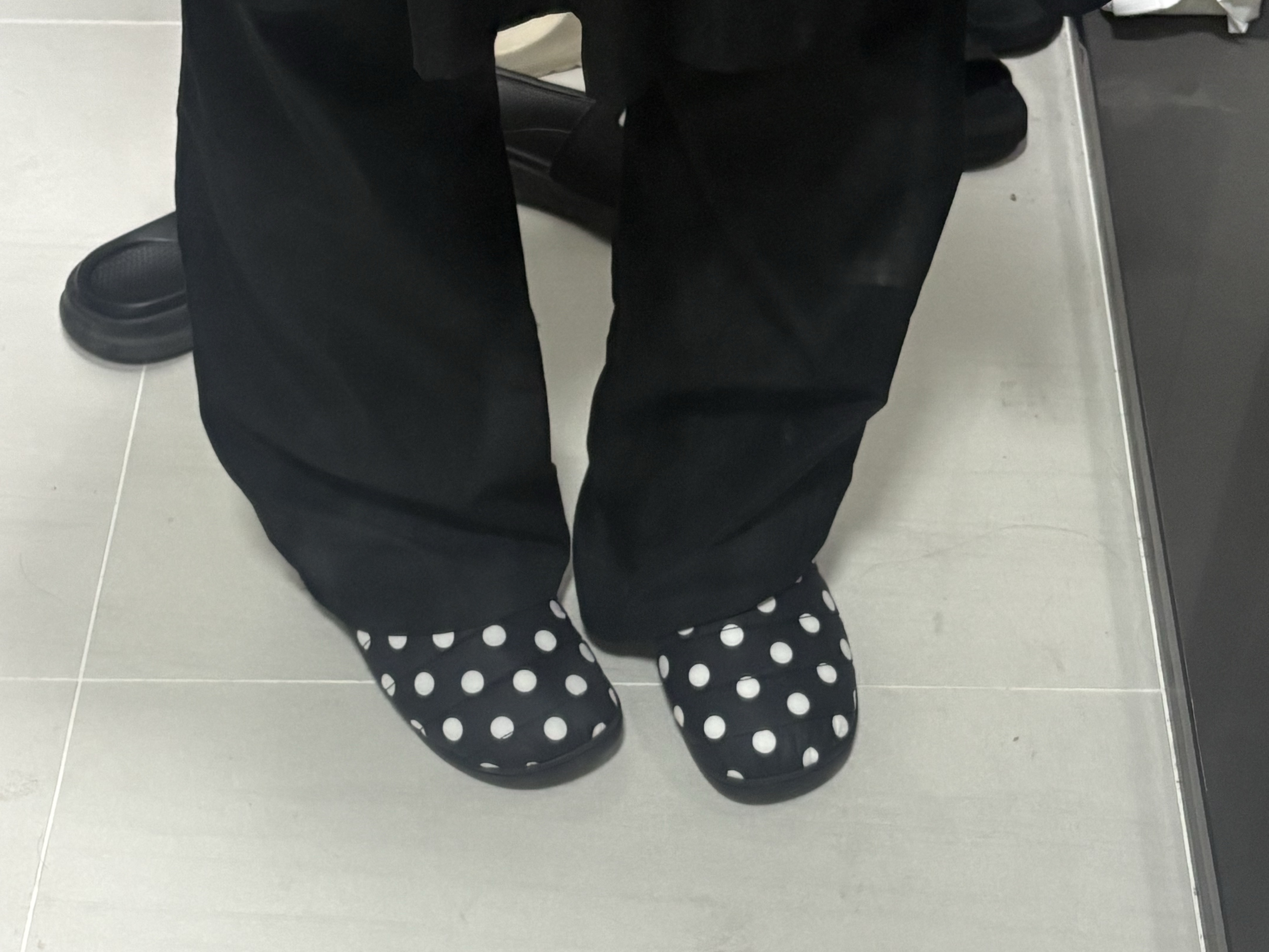 Subu Packable Exclusive Cream Snow Dot 착용 스타일