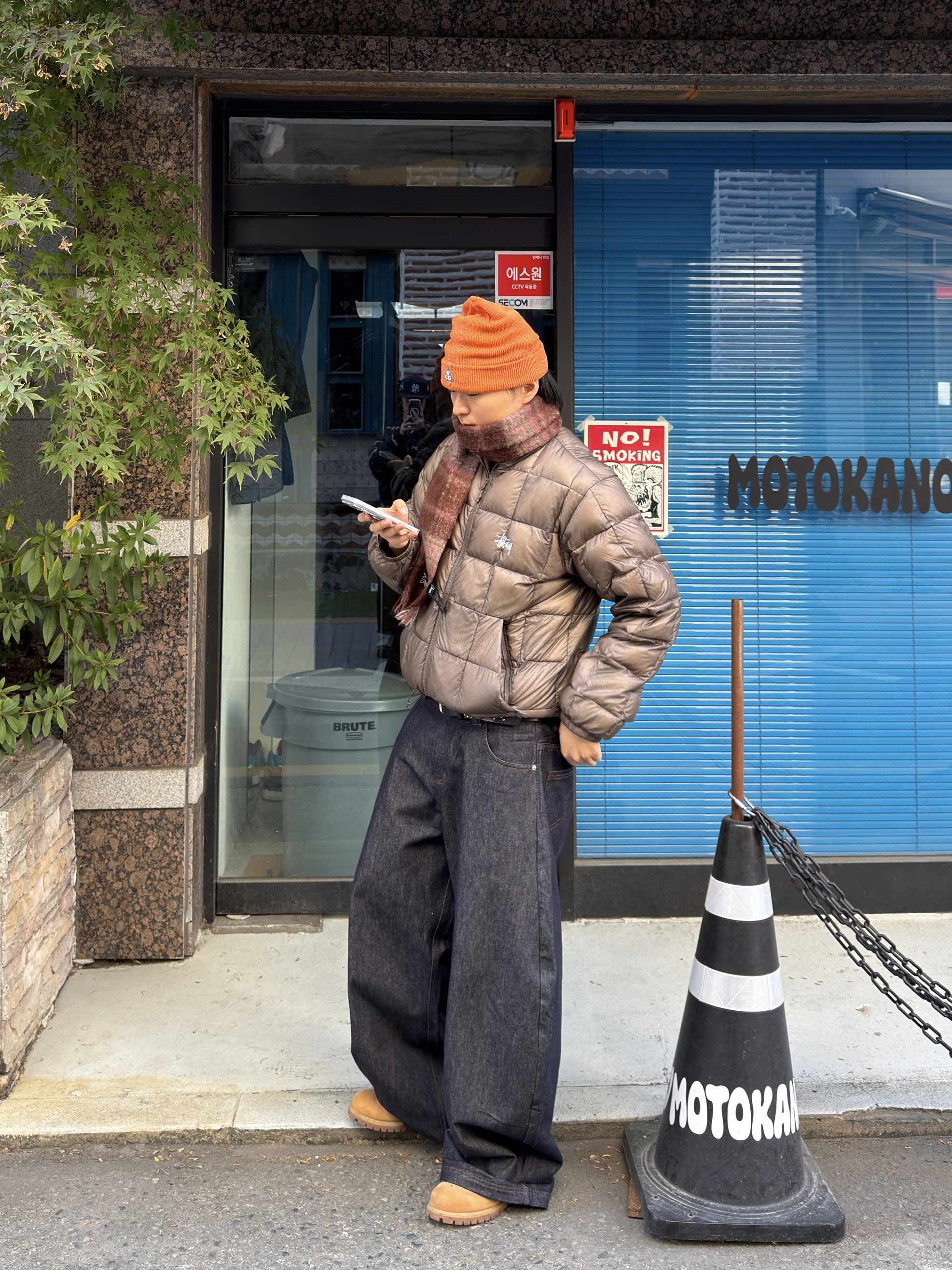 Stussy Midweight Puffer Taupe 착용 스타일 - 6