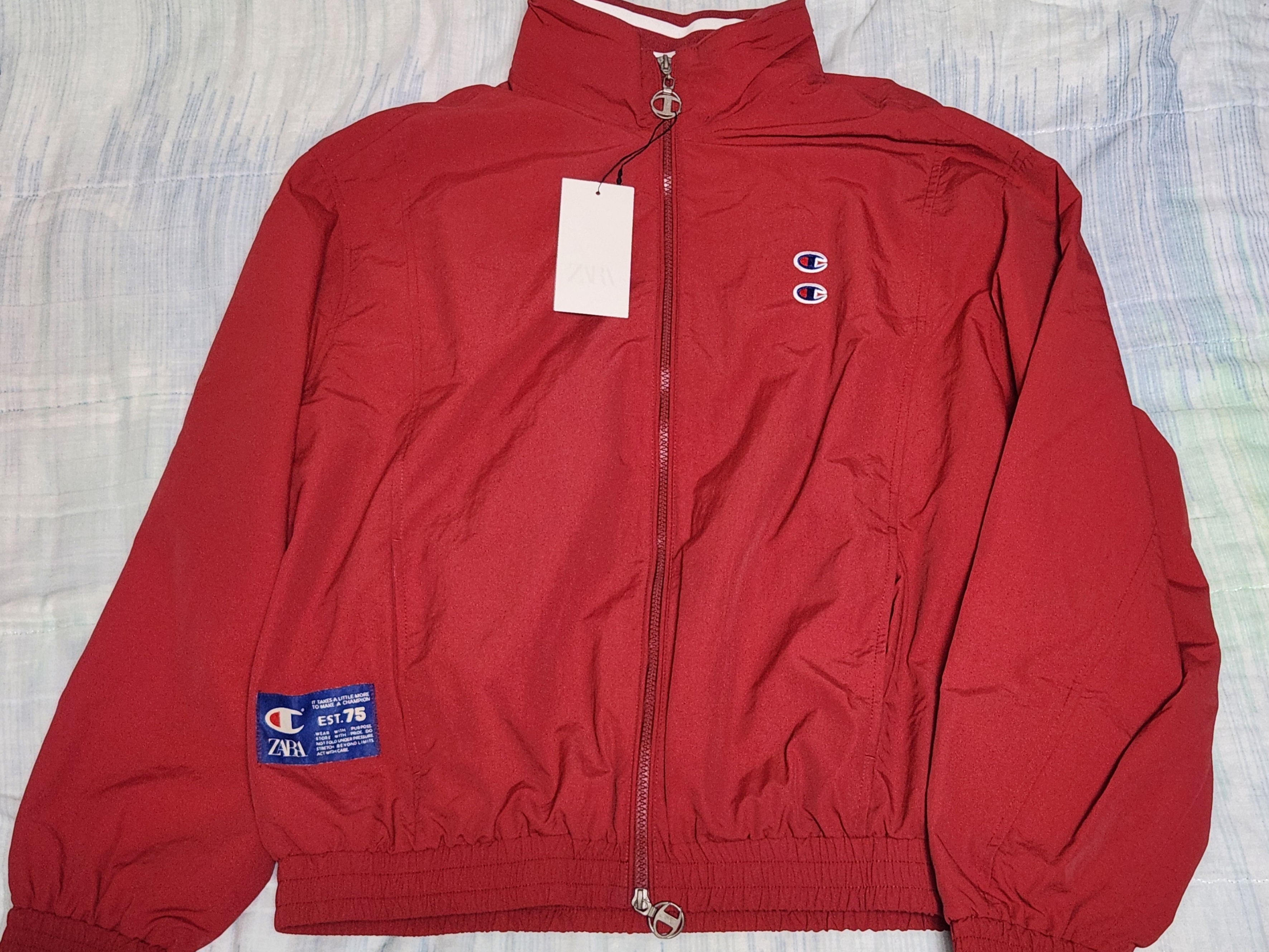 Zara x Champion Technical Patch Jacket Red 착용 스타일