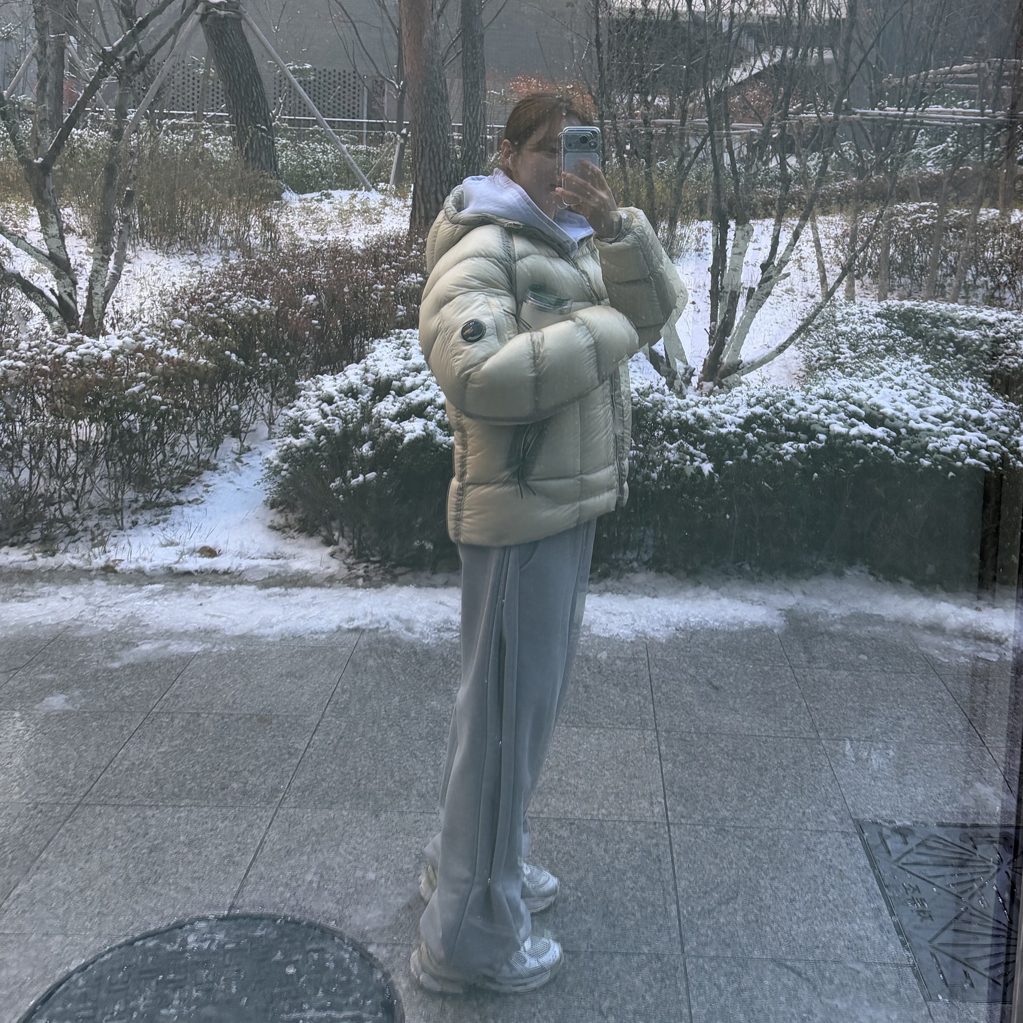 C.P. Company D.D. Shell Hooded Down Jacket Pistachio Shell Beige - 25FW 착용 스타일