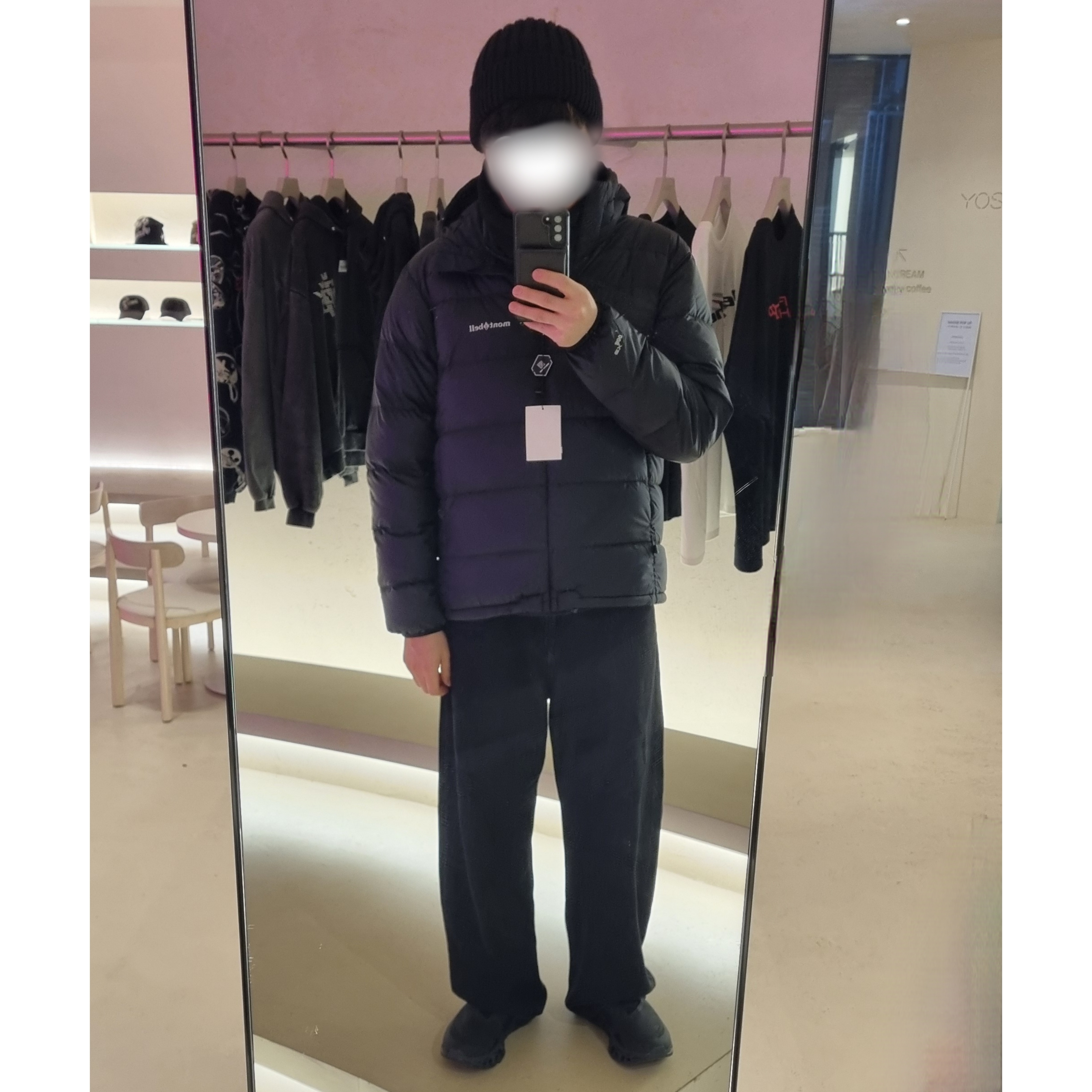 On Running x Post Archive Faction (Paf) Cloudmonster 2 Black Magnet, Montbell Light Alpine Down Parka Black 착용 스타일 - 1