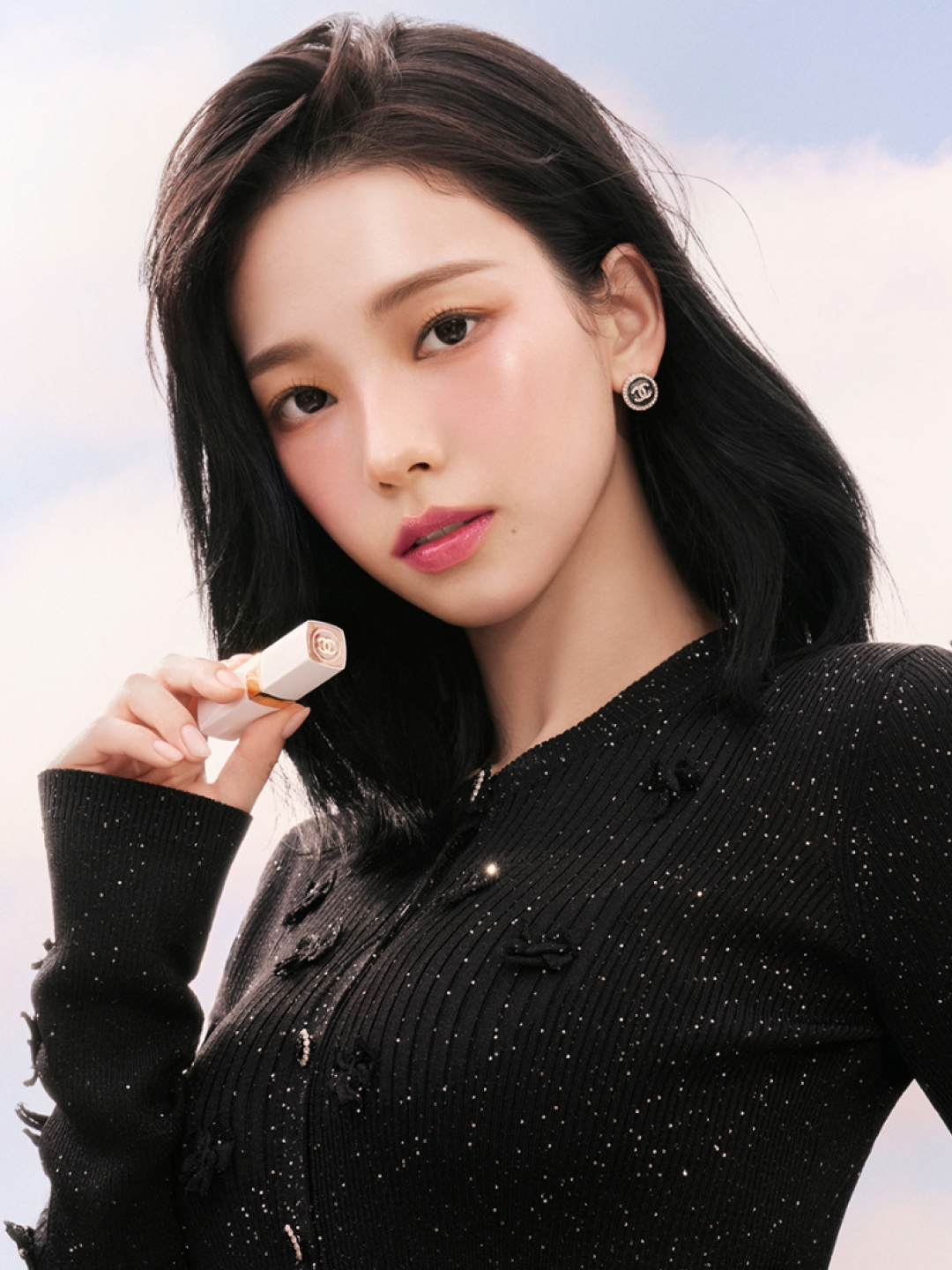 Yves Saint Laurent Ink Vinyl Tint 444 Dizzy Berry, Yves Saint Laurent Ink Vinyl Tint 440 Blush Connection 착용 스타일 - 2