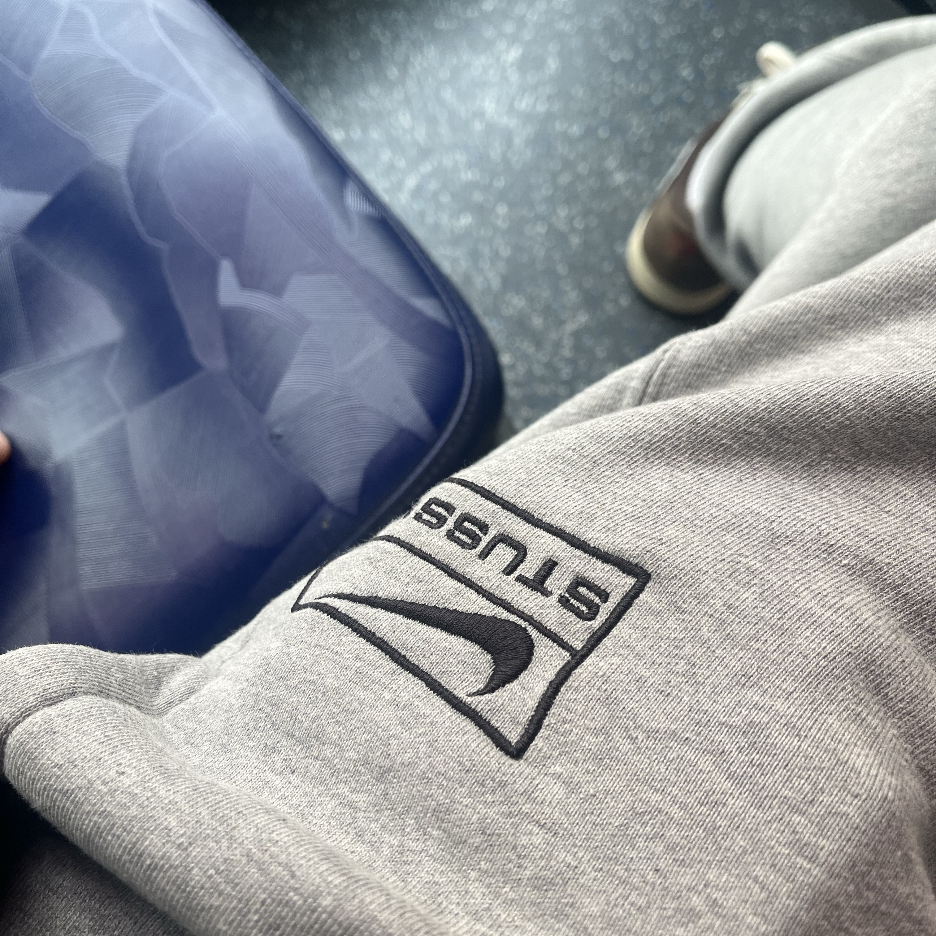 Nike x Stussy Fleece Pants Grey Heather (FN5231-050) 착용 스타일