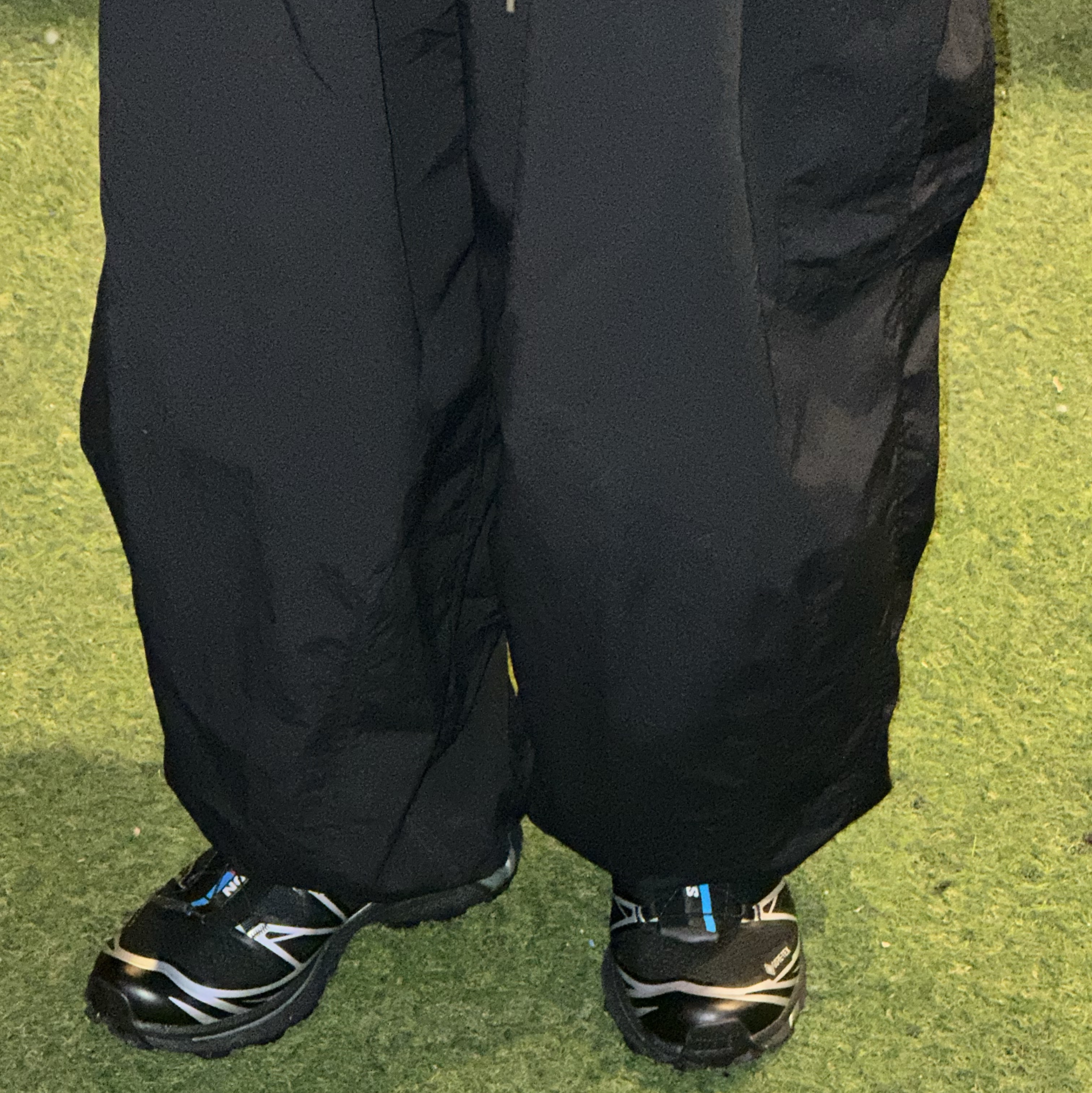 Salomon XT-6 GTX Black Silver 착용 스타일 - 1