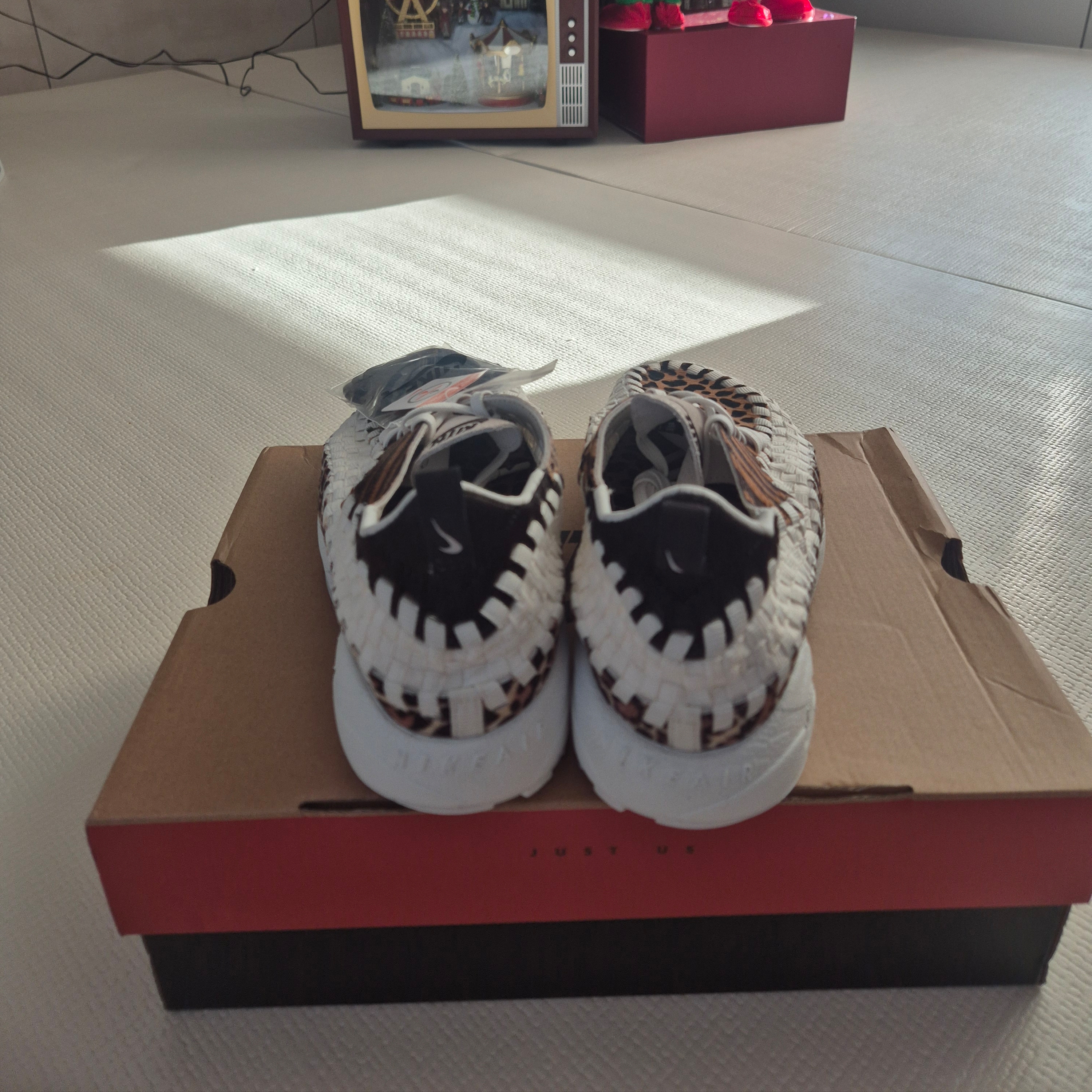 (GS) Nike x Kith Footscape Black Summit White 착용 스타일 - 2