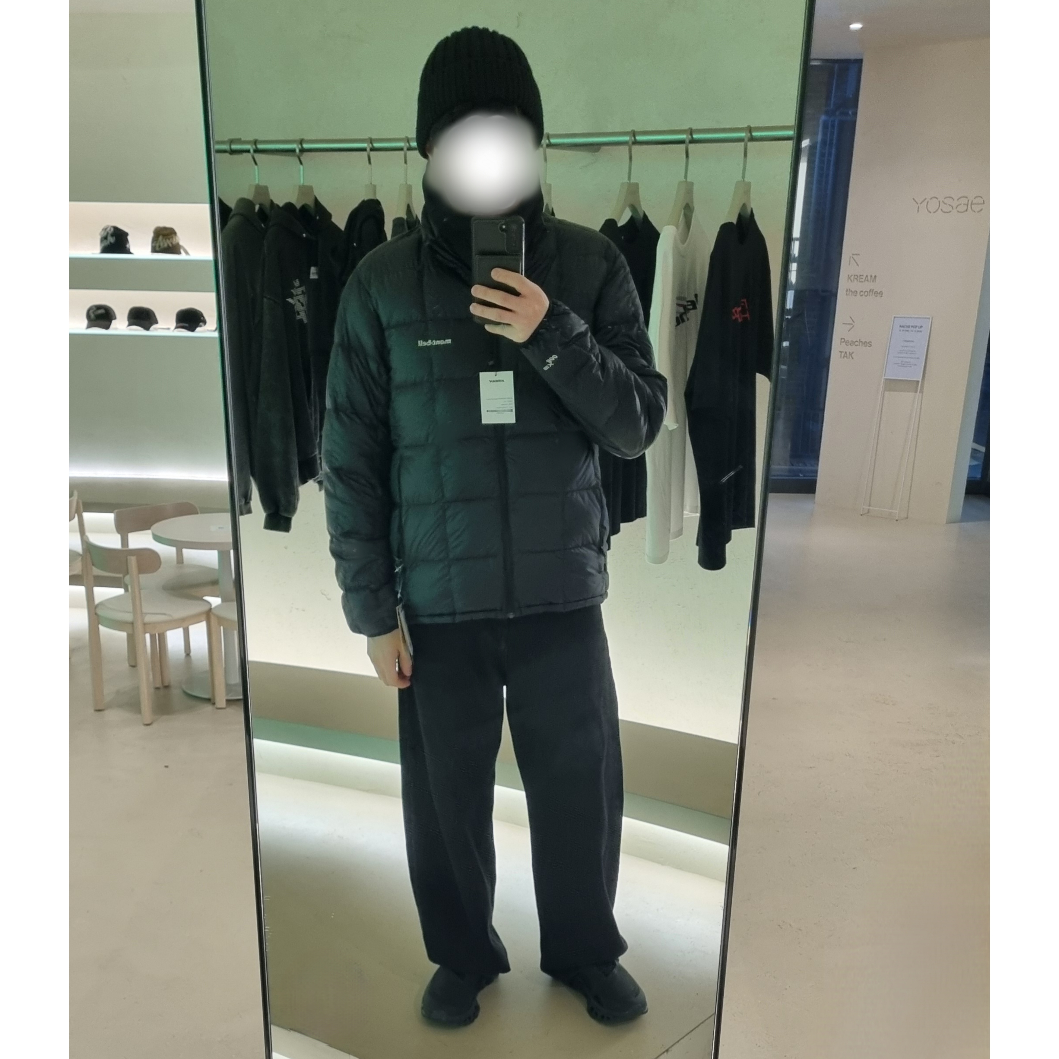 On Running x Post Archive Faction (Paf) Cloudmonster 2 Black Magnet, Montbell Superior Down Jacket Black 착용 스타일 - 1