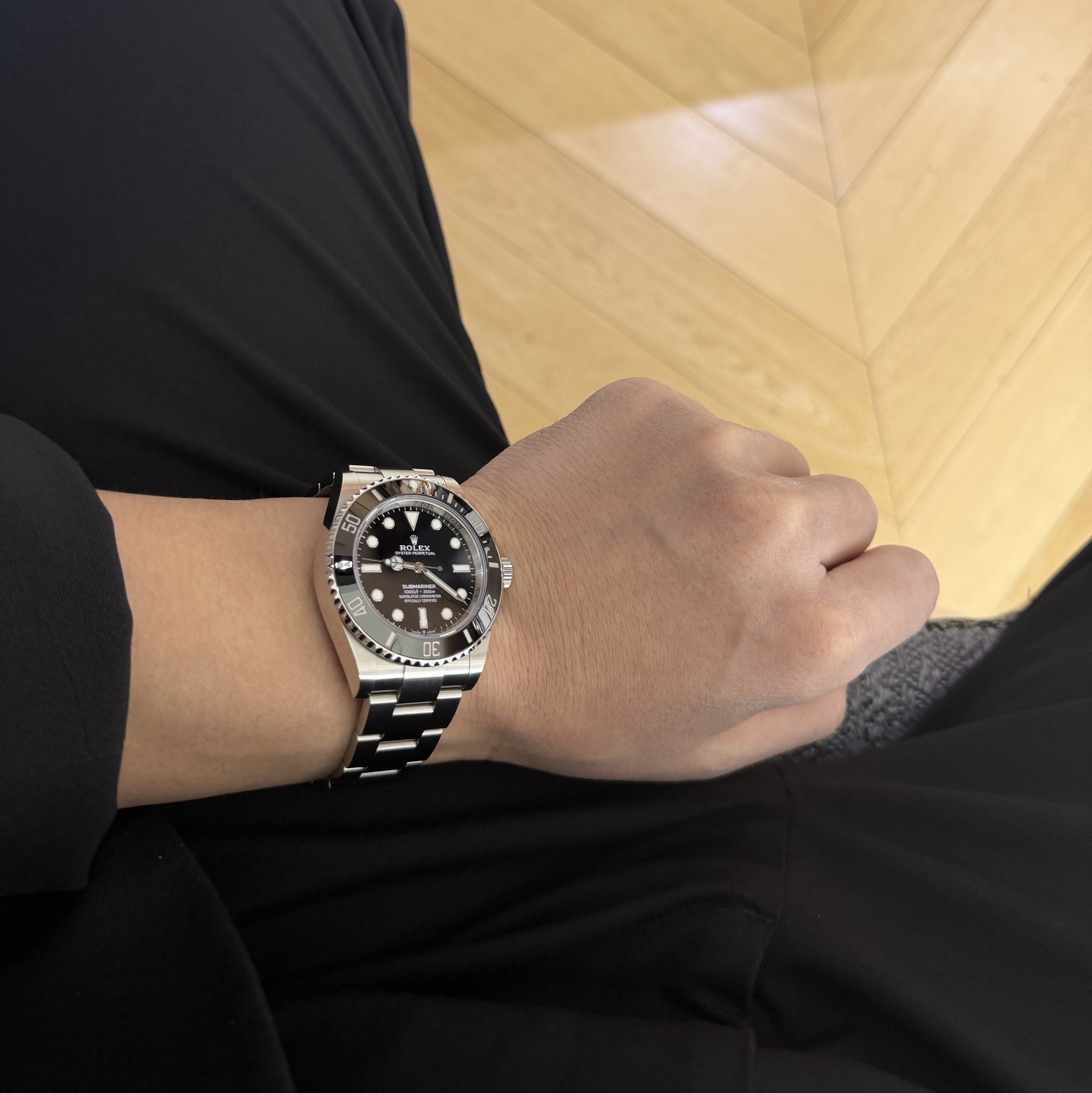 Rolex Submariner 41mm 124060 Black Oyster 착용 스타일 - 1
