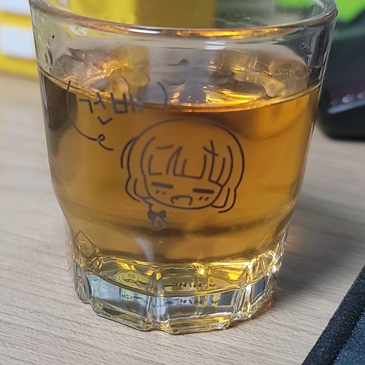 KESSOKUBAND Original Soju Glass (2P SET) [Korea Exclusive] 착용 스타일