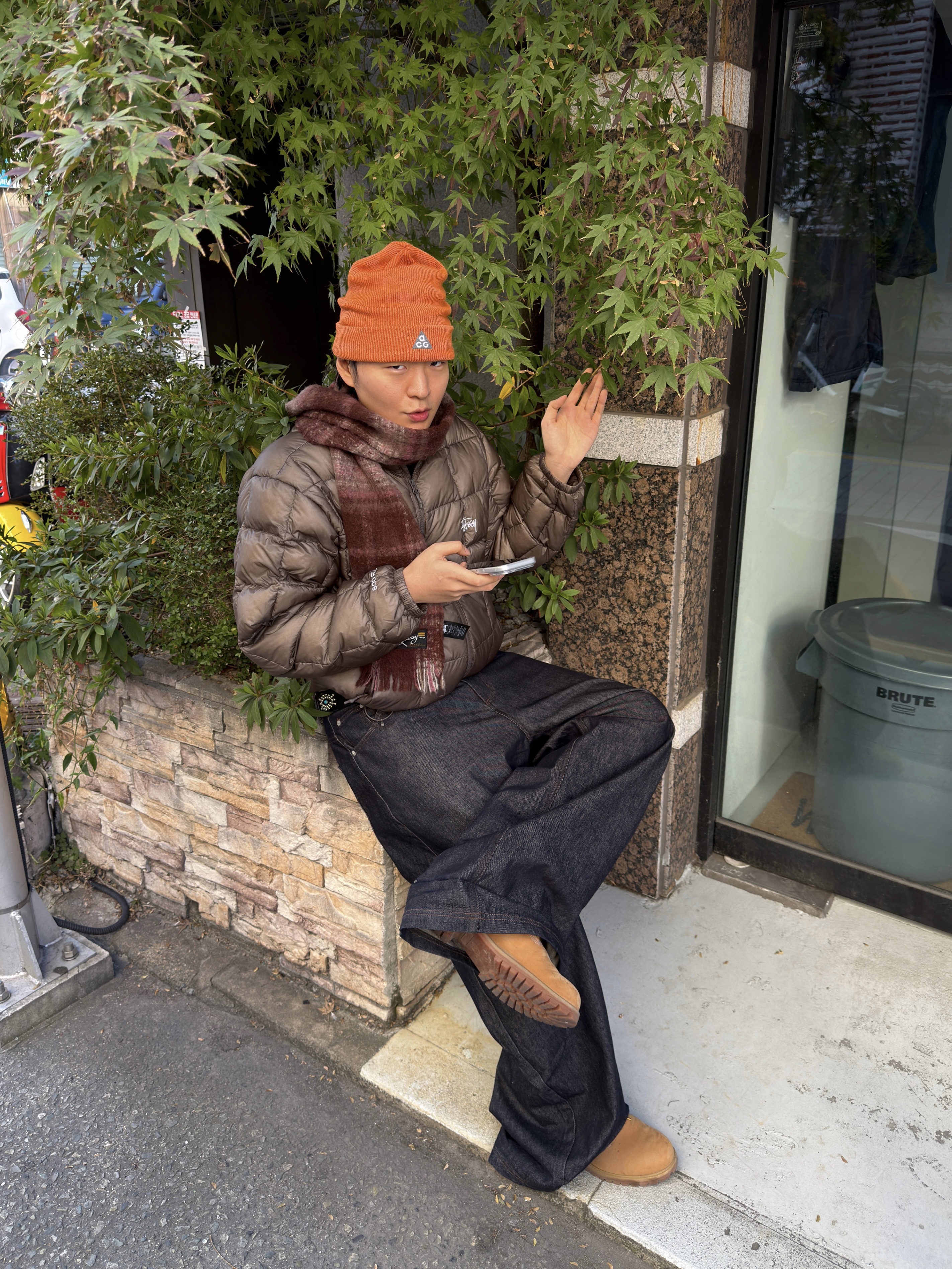 Stussy Midweight Puffer Taupe 착용 스타일 - 2