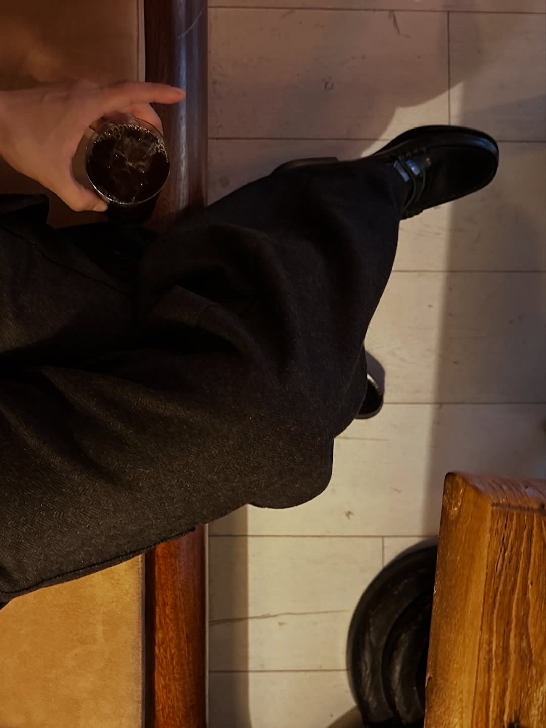HARUTA X Insane Garage IG906 Black Penny Loafer 착용 스타일 - 1