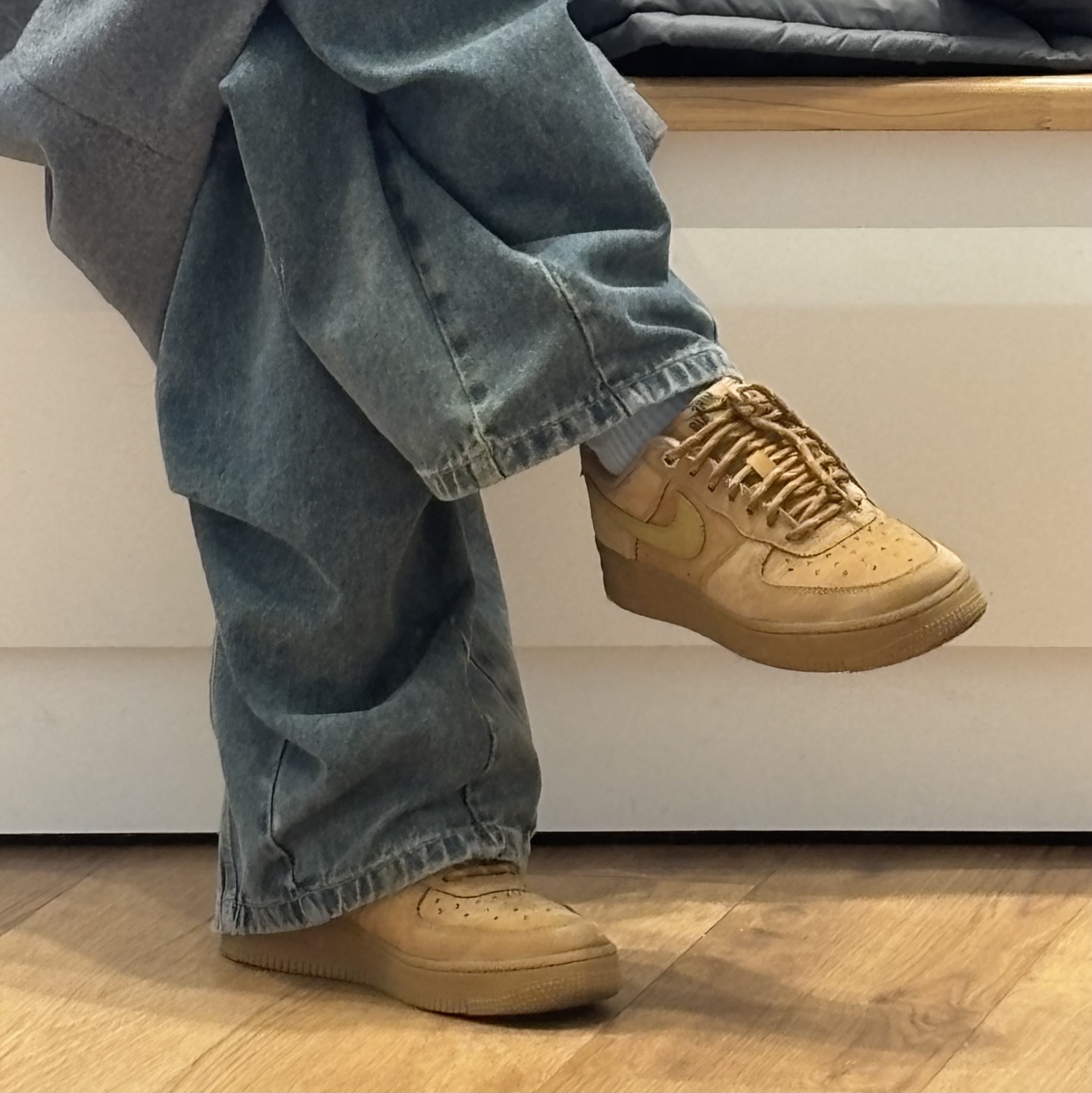 (W) Nike Air Force 1 '07 WB Flax Wheat 착용 스타일